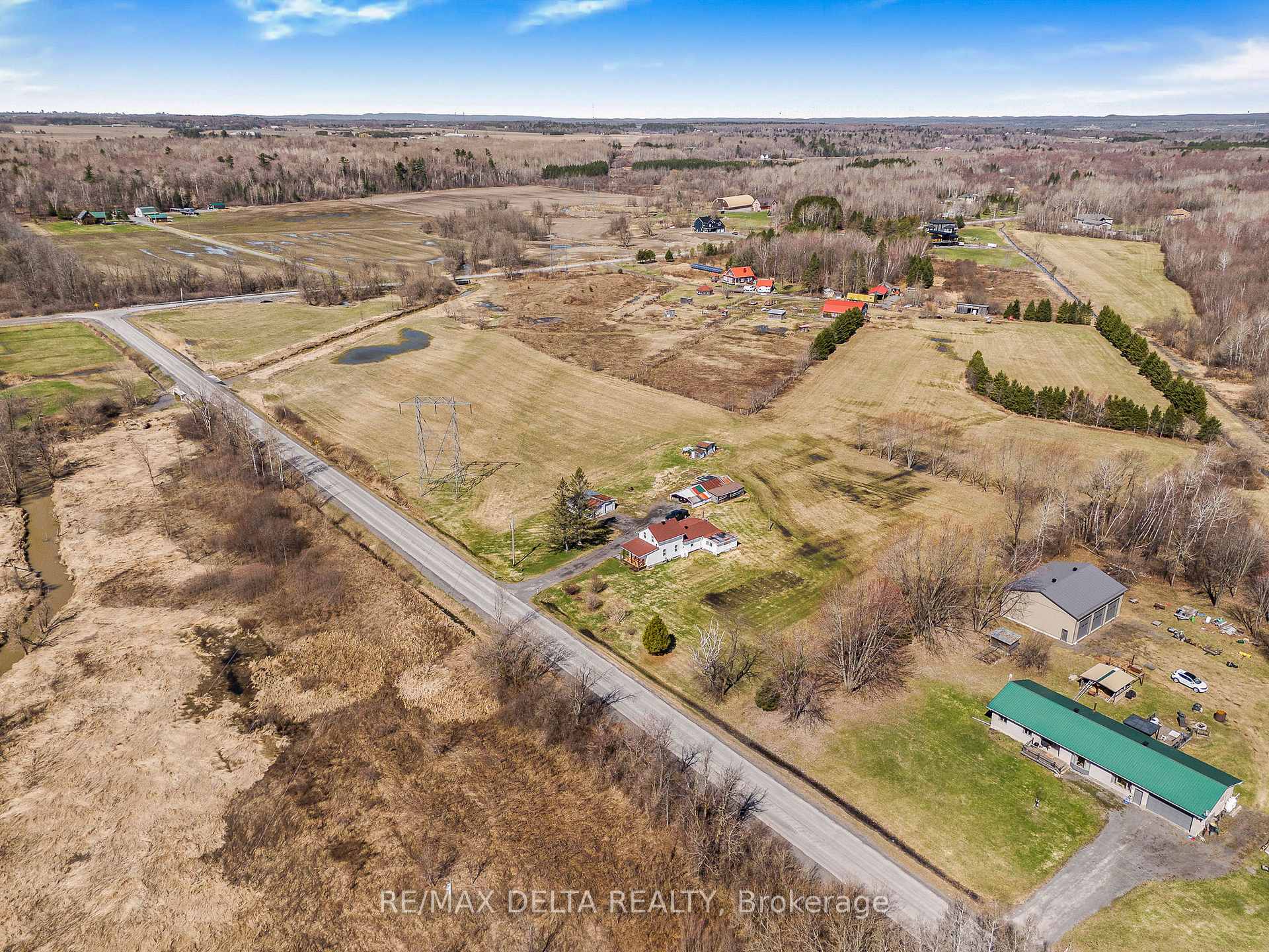 Photo 28 of 3697 Etienne Road, Ottawa, Cumberland West — HOMEH