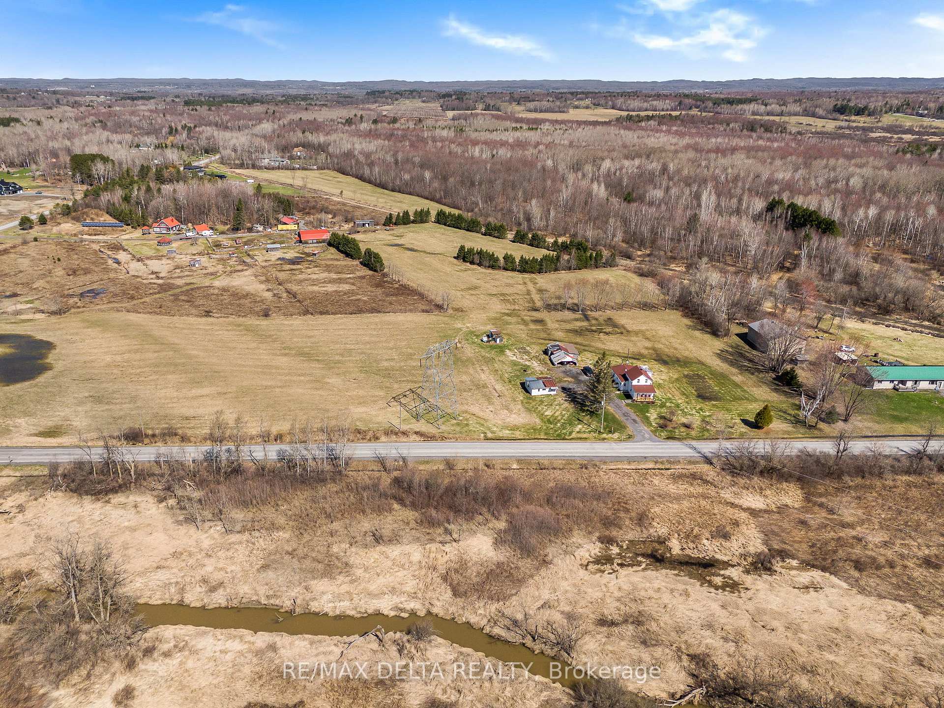 Photo 35 of 3697 Etienne Road, Ottawa, Cumberland West — HOMEH