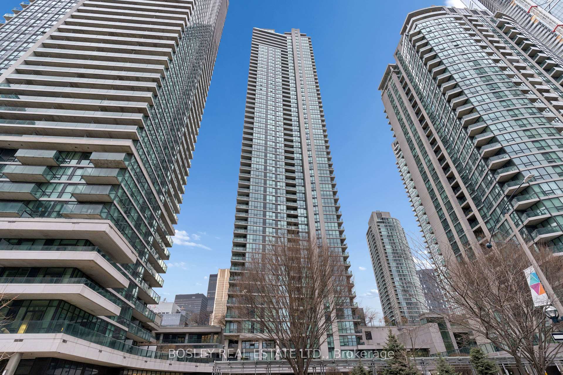 Photo of Unit 4501, 16 Harbour St. Street