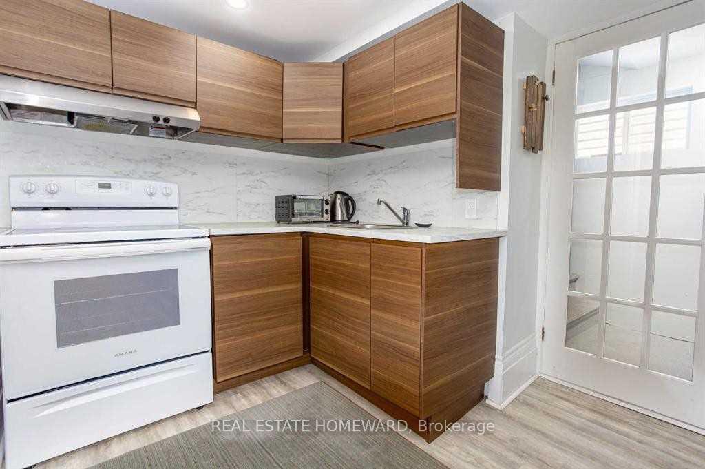 Front of Unit Lower, 81 Sweetland Avenue