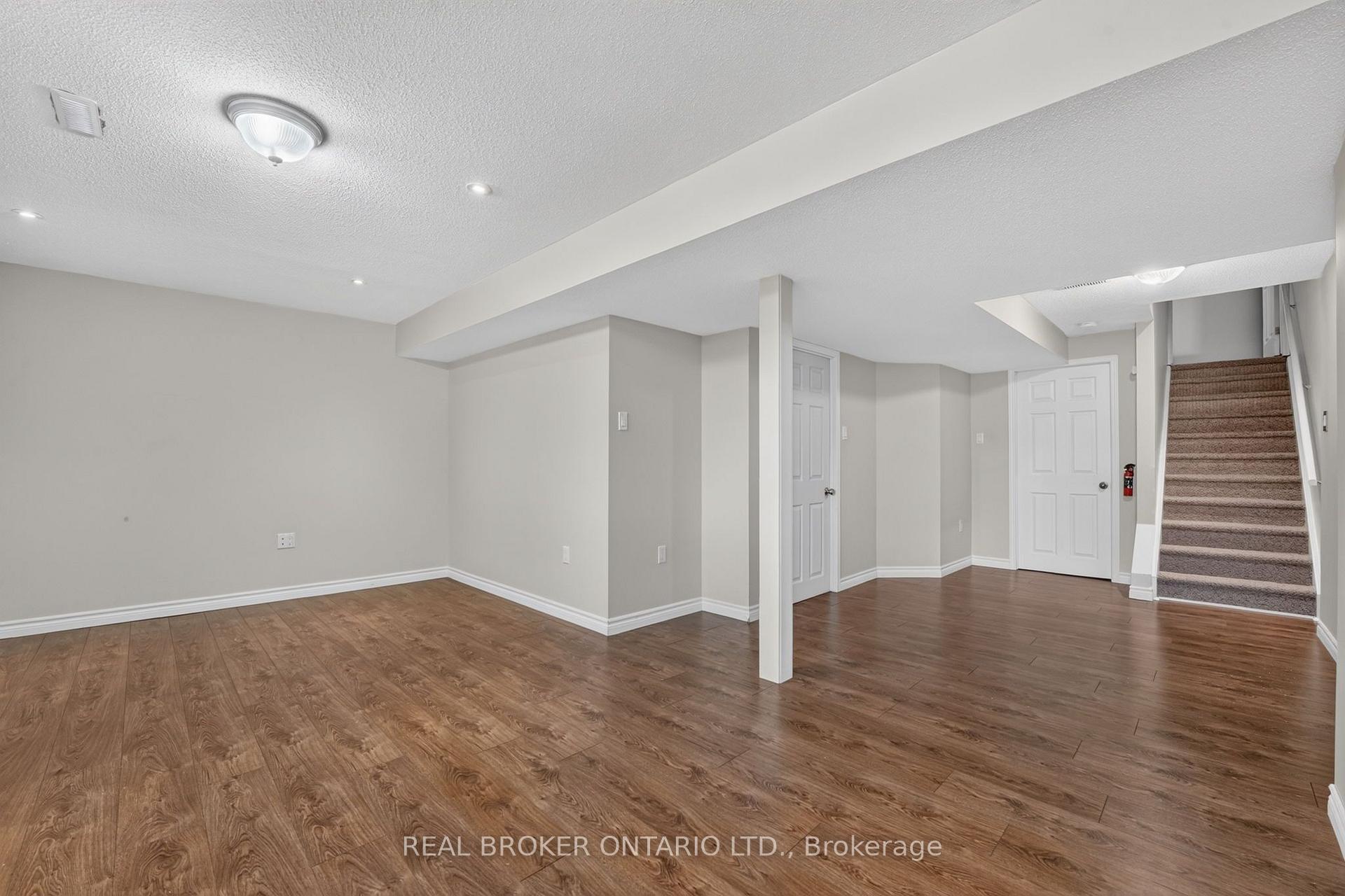 Photo 38 of 8 Chloe Street, St. Catharines, E. Chester — HOMEH