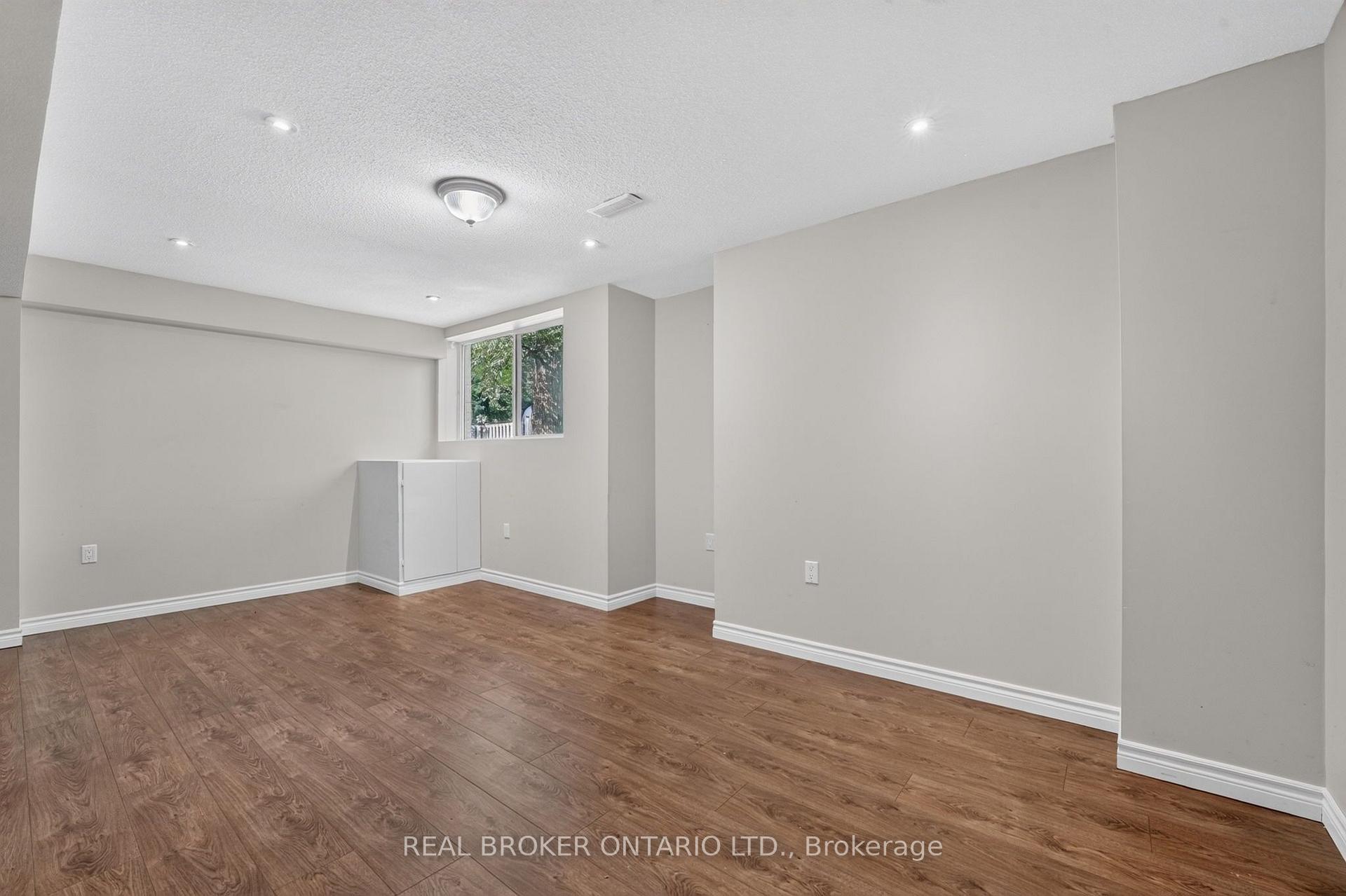 Photo 40 of 8 Chloe Street, St. Catharines, E. Chester — HOMEH
