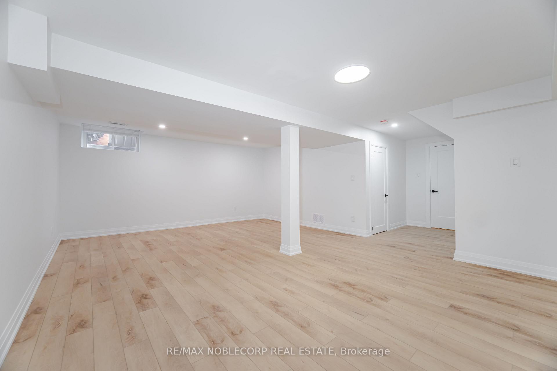 Photo 8 of Unit Lower, 131 Dunstan Crescent, Vaughan, West Woodbridge — HOMEH