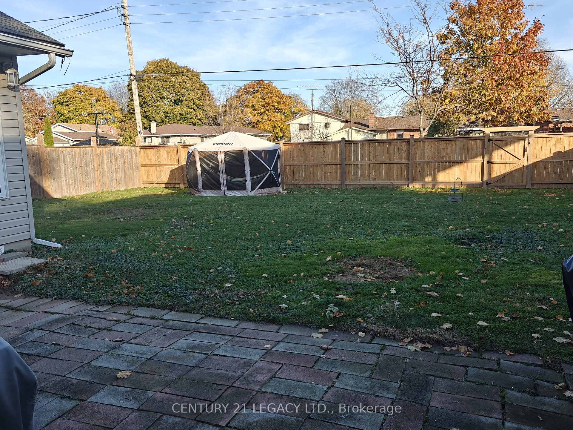 Photo 22 of 62 Woodelm Drive, St. Catharines, Carlton/Bunting — HOMEH