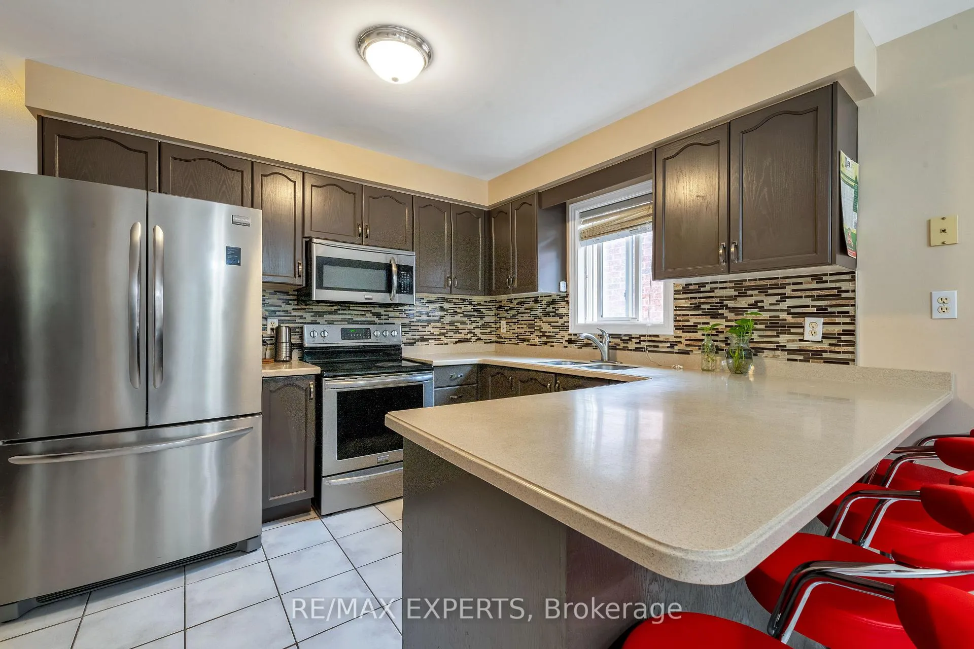 Photo 6 of 31 Markwood Crescent, Whitby, Rolling Acres — HOMEH