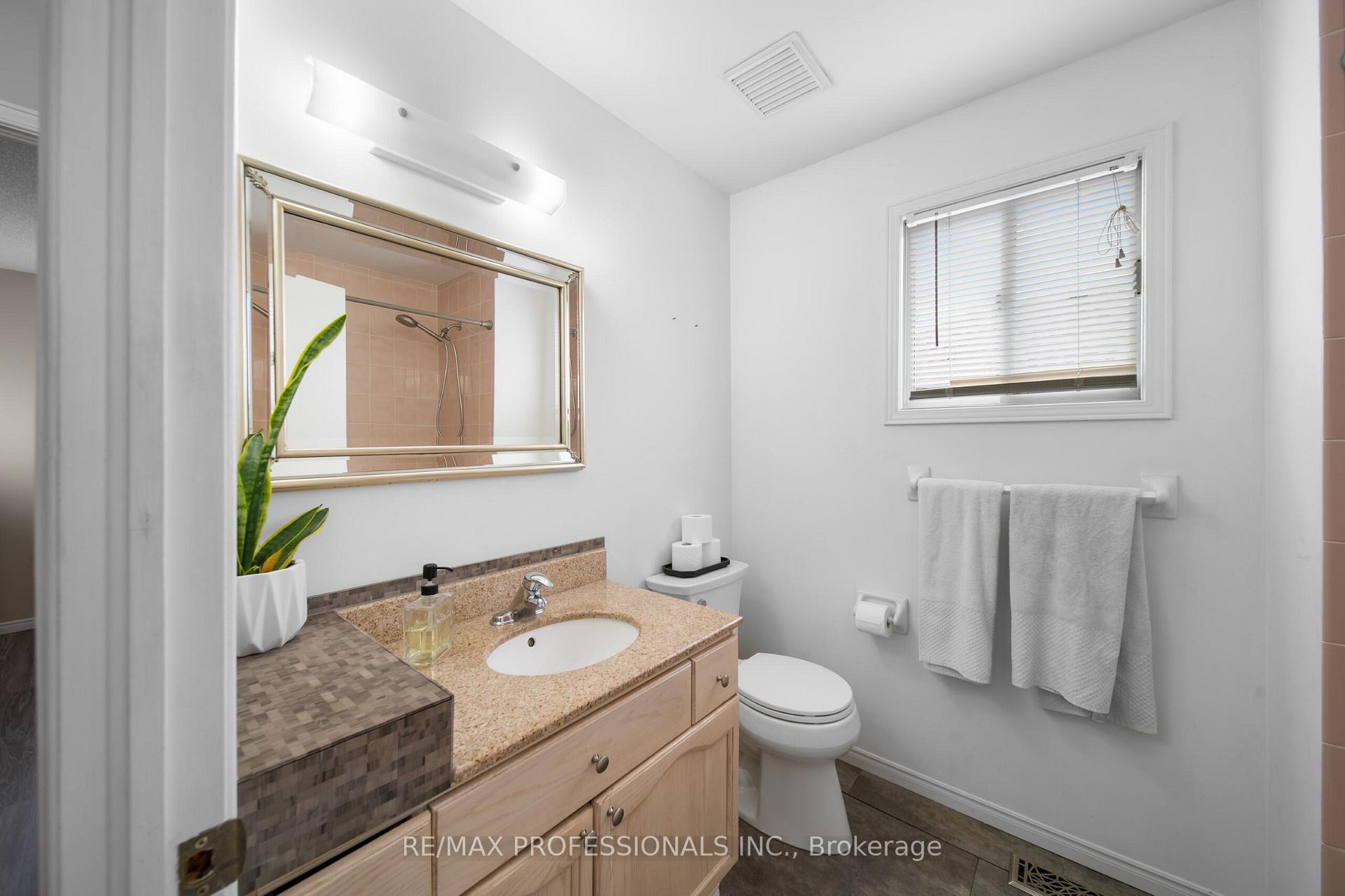 Photo 10 of 522 Trico Drive, Cambridge, Lang's Farm — HOMEH