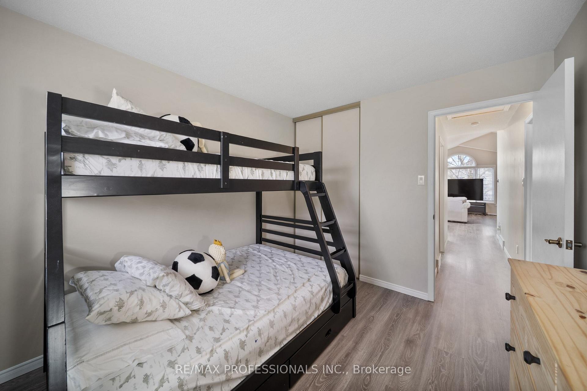 Photo 12 of 522 Trico Drive, Cambridge, Lang's Farm — HOMEH