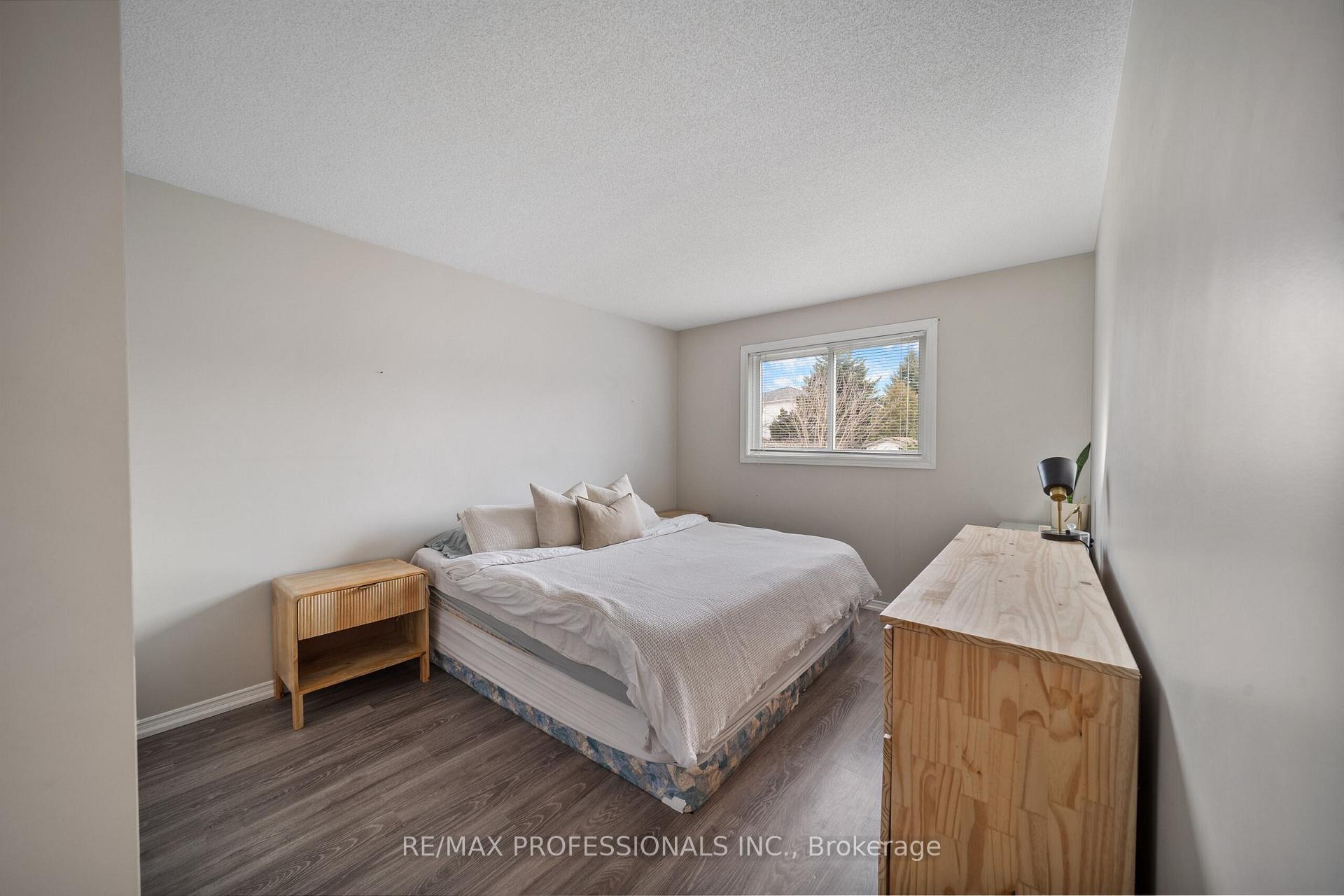 Photo 14 of 522 Trico Drive, Cambridge, Lang's Farm — HOMEH