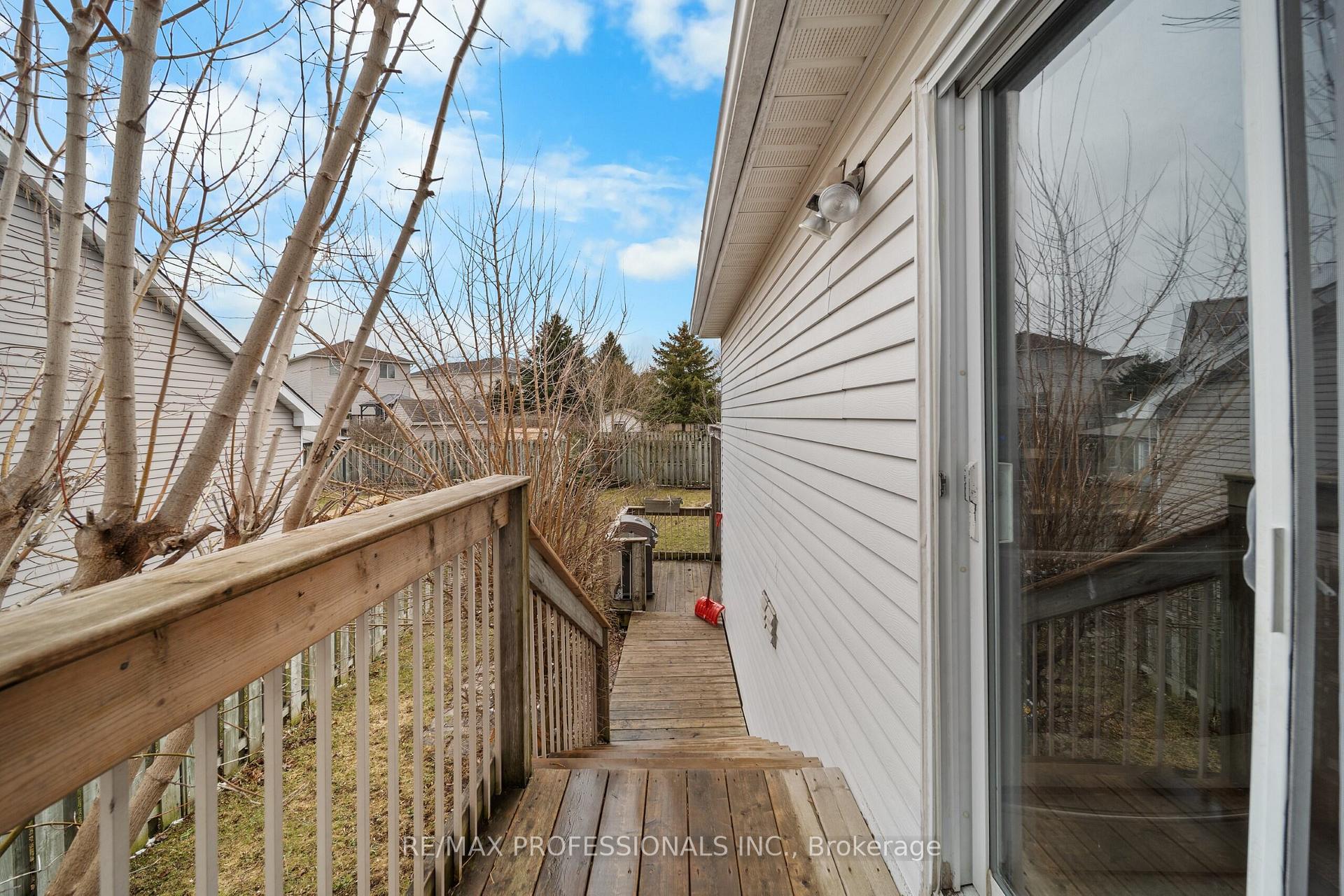 Photo 19 of 522 Trico Drive, Cambridge, Lang's Farm — HOMEH