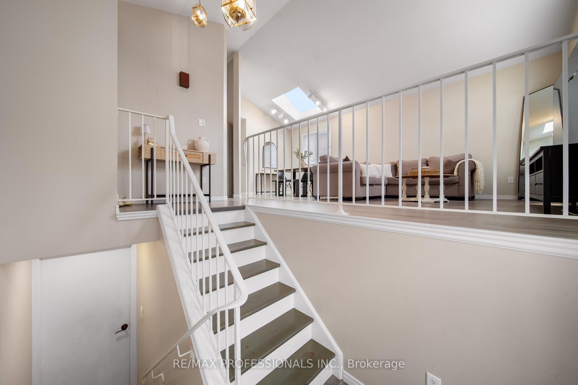 Photo 24 of 522 Trico Drive, Cambridge, Lang's Farm — HOMEH
