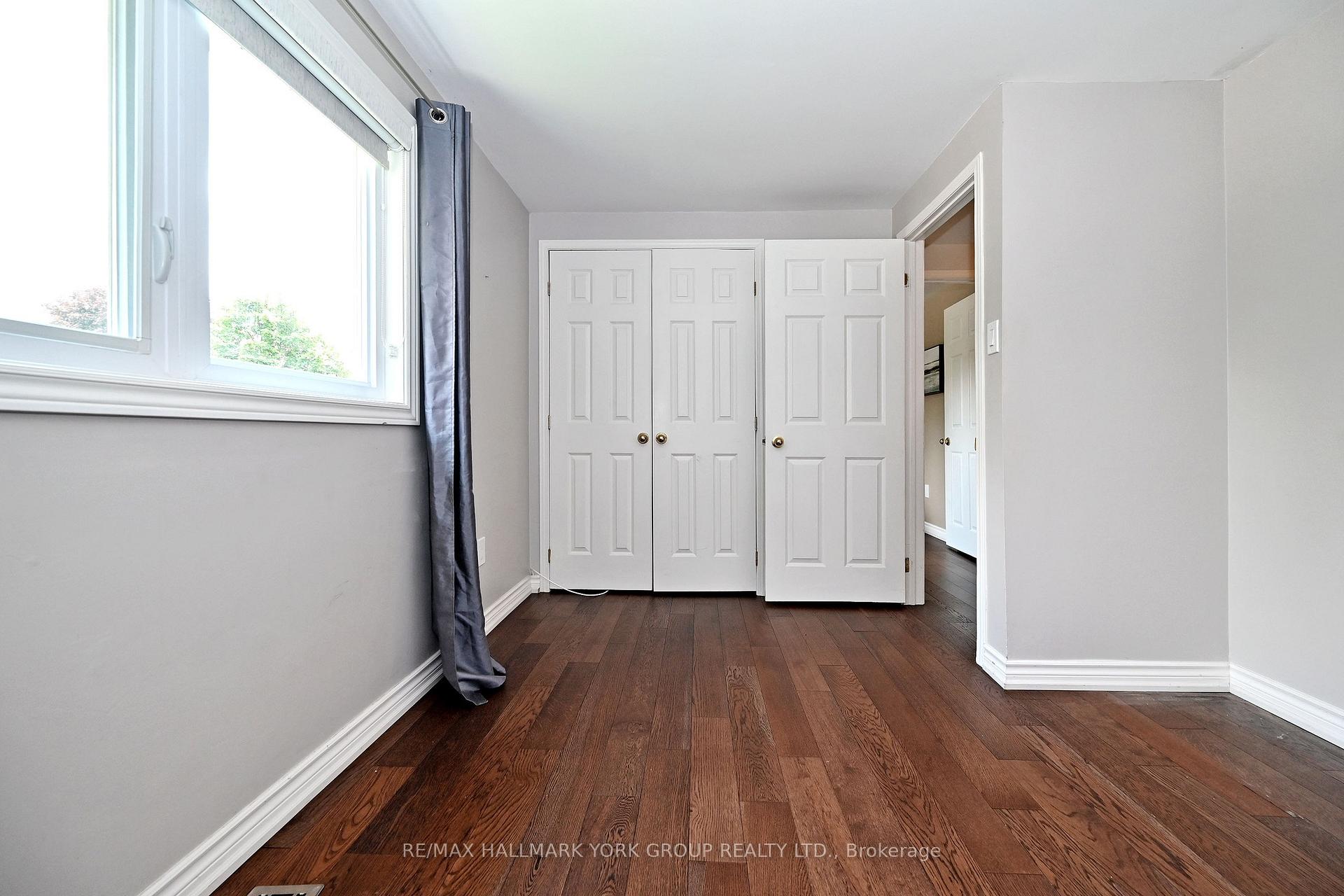 Photo 24 of 174 Currey Crescent, Newmarket, Central Newmarket — HOMEH