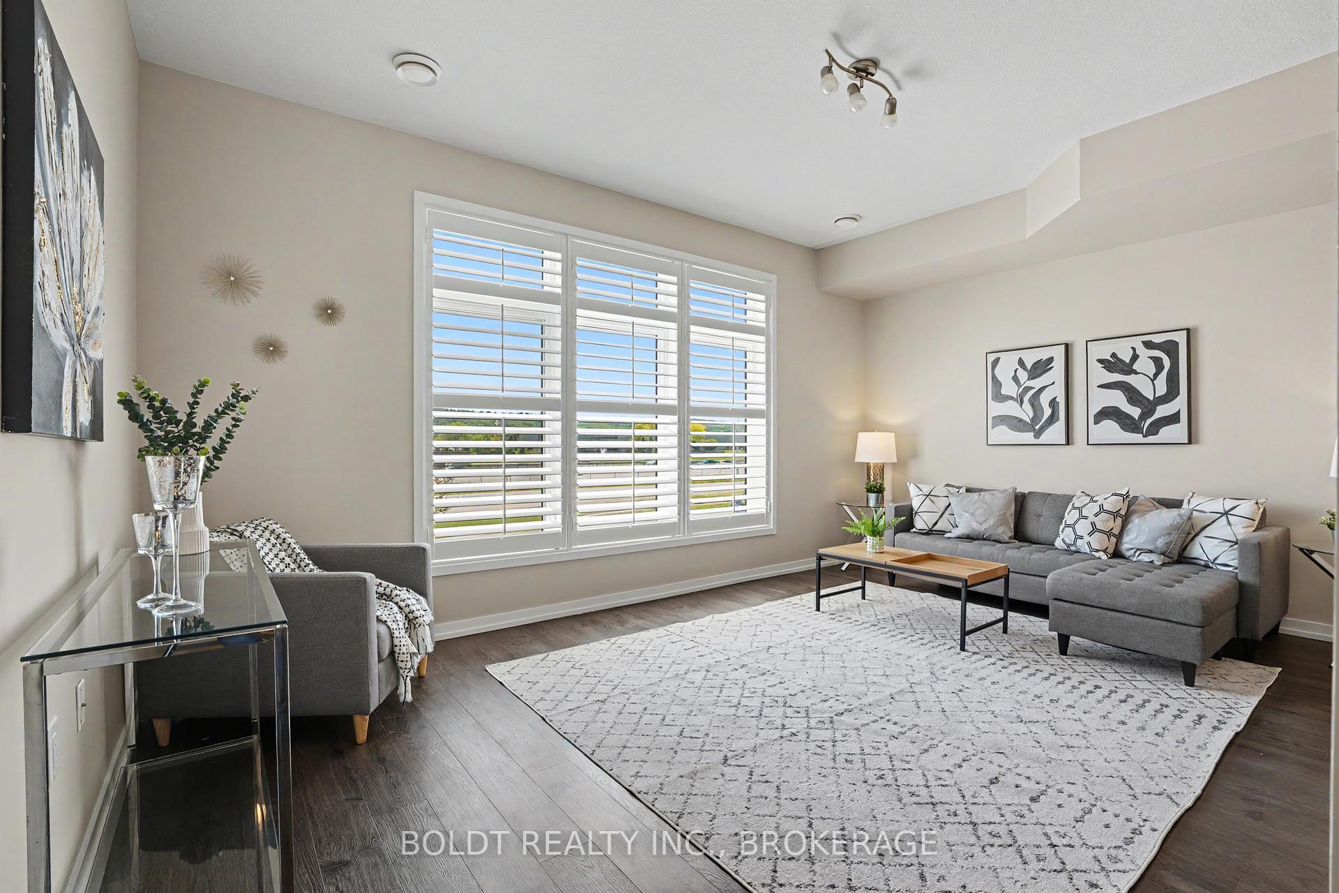 Photo 5 of Unit 13, 510 North Service Road, Grimsby, Grimsby Beach — HOMEH