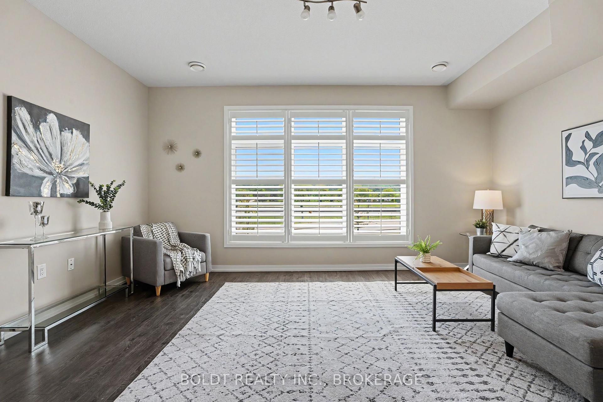 Photo 6 of Unit 13, 510 North Service Road, Grimsby, Grimsby Beach — HOMEH