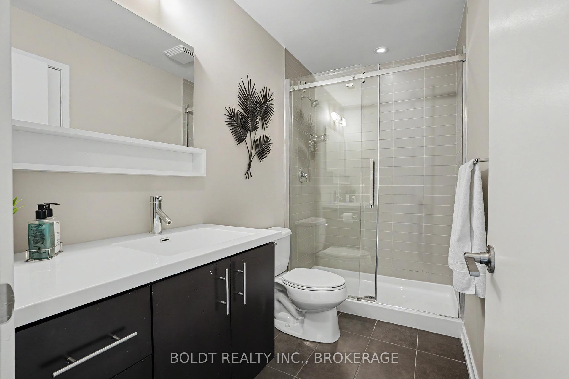 Photo 22 of Unit 13, 510 North Service Road, Grimsby, Grimsby Beach — HOMEH