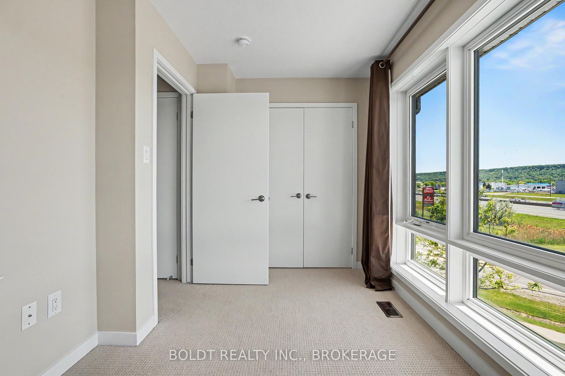 Photo 24 of Unit 13, 510 North Service Road, Grimsby, Grimsby Beach — HOMEH