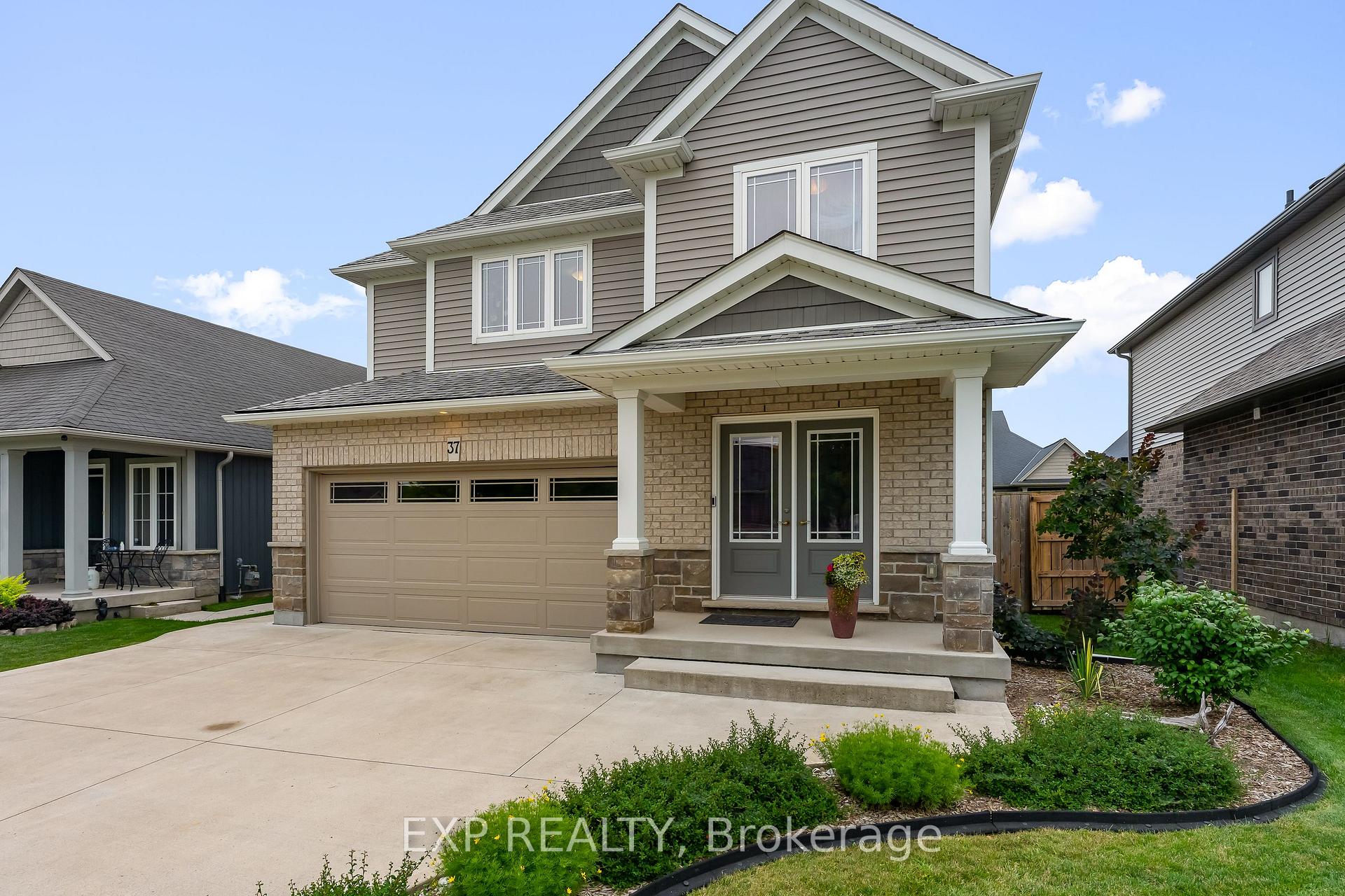 Photo 3 of 37 Mcfarland Street, Thorold, Hurricane/Merrittville — HOMEH