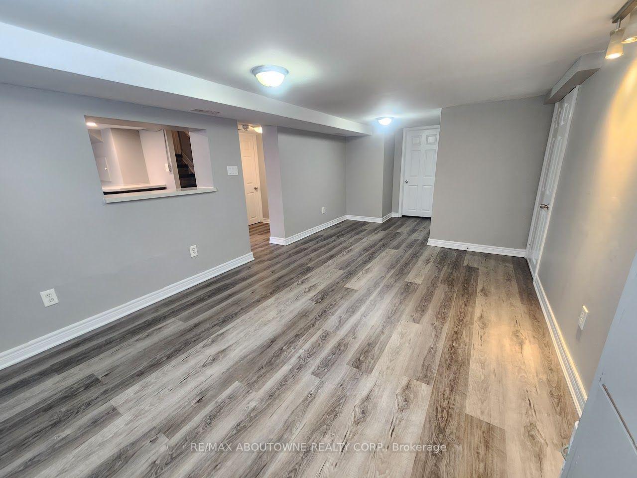 Photo 13 of Unit Lower, 26 Grandfield Street, Hamilton, Huntington — HOMEH