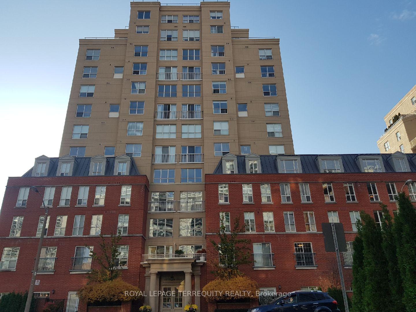 Front of Unit 1046, 139 Merton Street