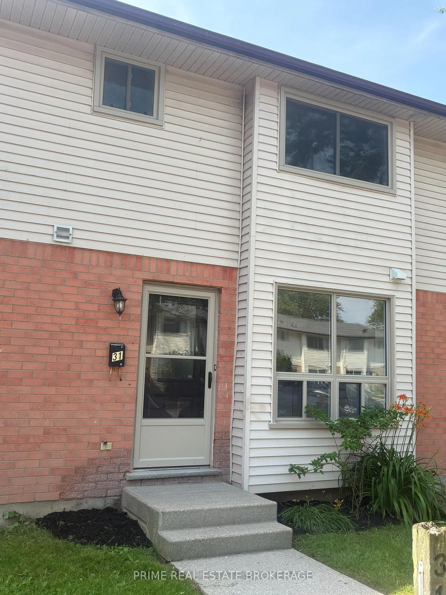 Photo 2 of Unit 44, 135 Belmont Drive, London, South O — HOMEH