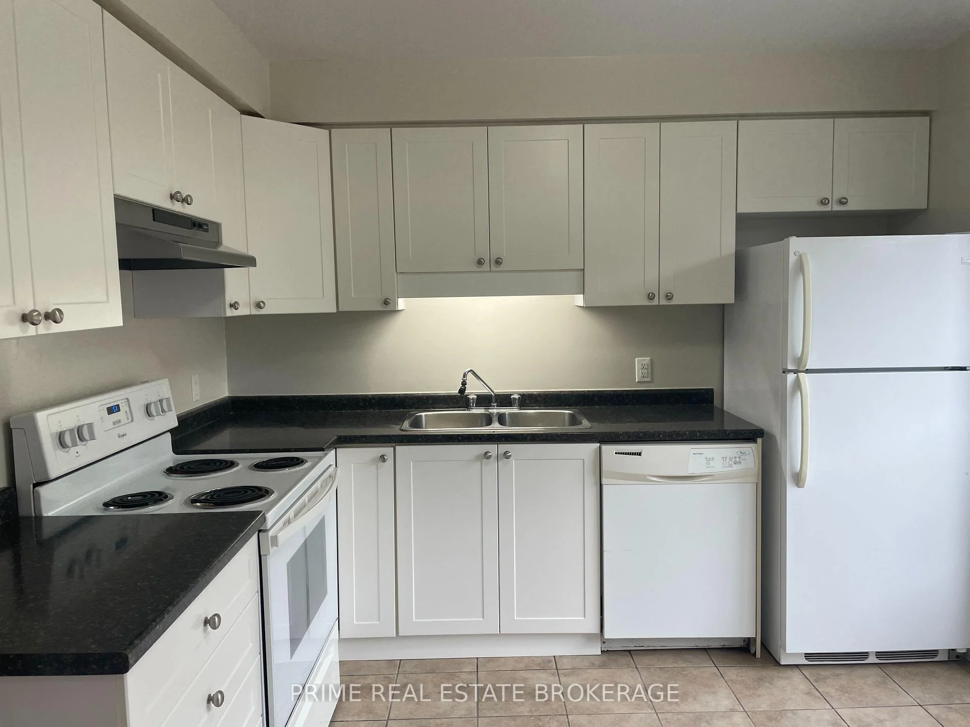 Photo 3 of Unit 44, 135 Belmont Drive, London, South O — HOMEH