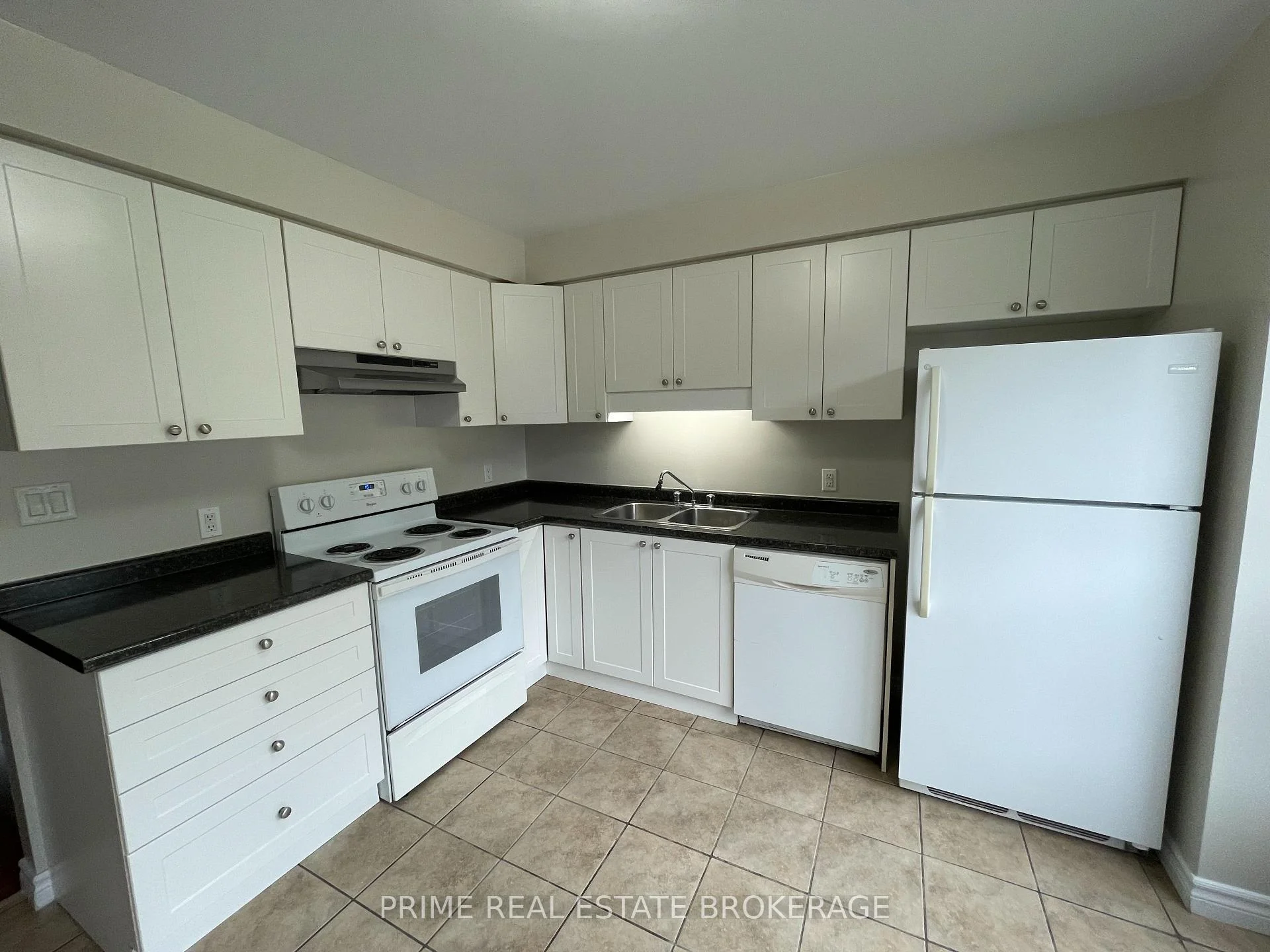 Photo 7 of Unit 44, 135 Belmont Drive, London, South O — HOMEH