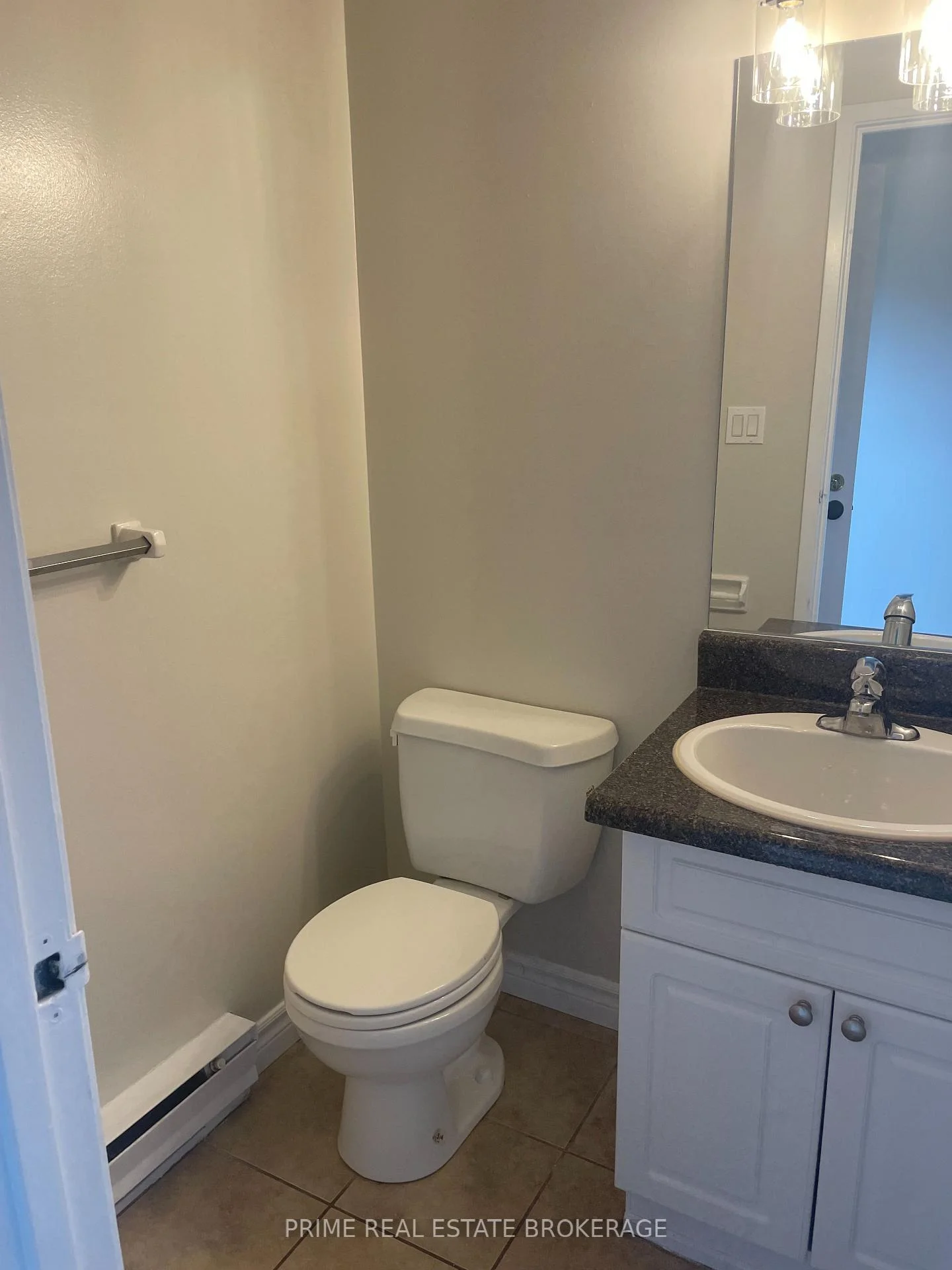 Photo 9 of Unit 44, 135 Belmont Drive, London, South O — HOMEH