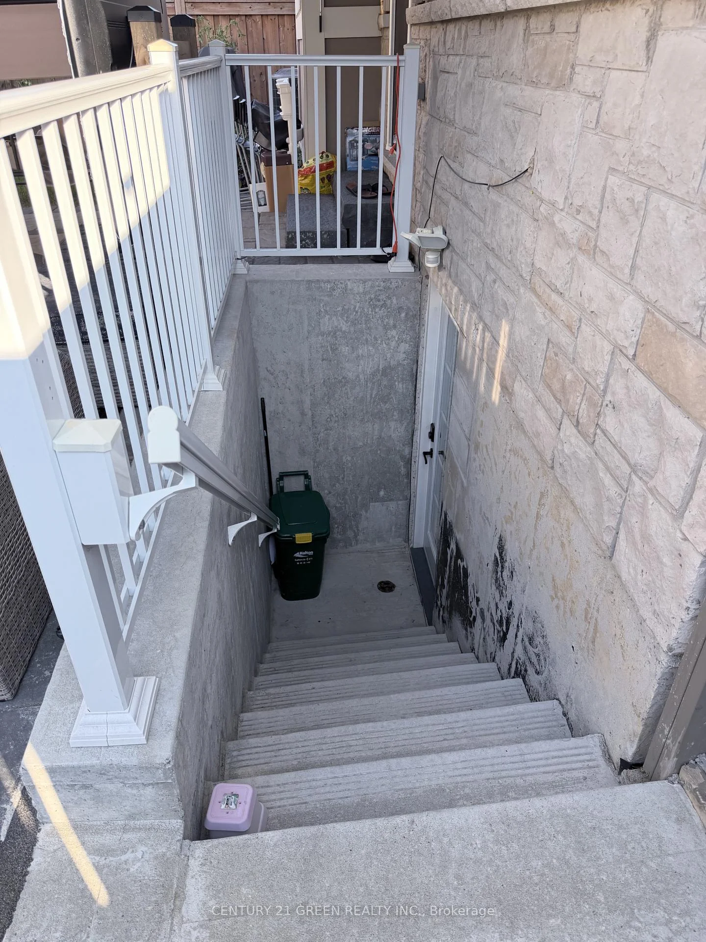 Photo 10 of Unit Bsmt, 1213 Duignan Crescent, Milton, Ford — HOMEH