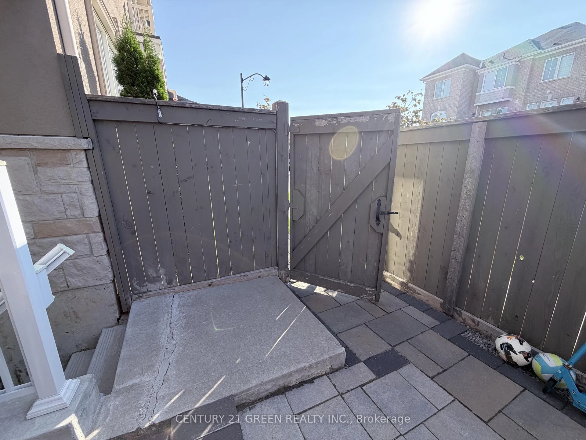 Photo 11 of Unit Bsmt, 1213 Duignan Crescent, Milton, Ford — HOMEH
