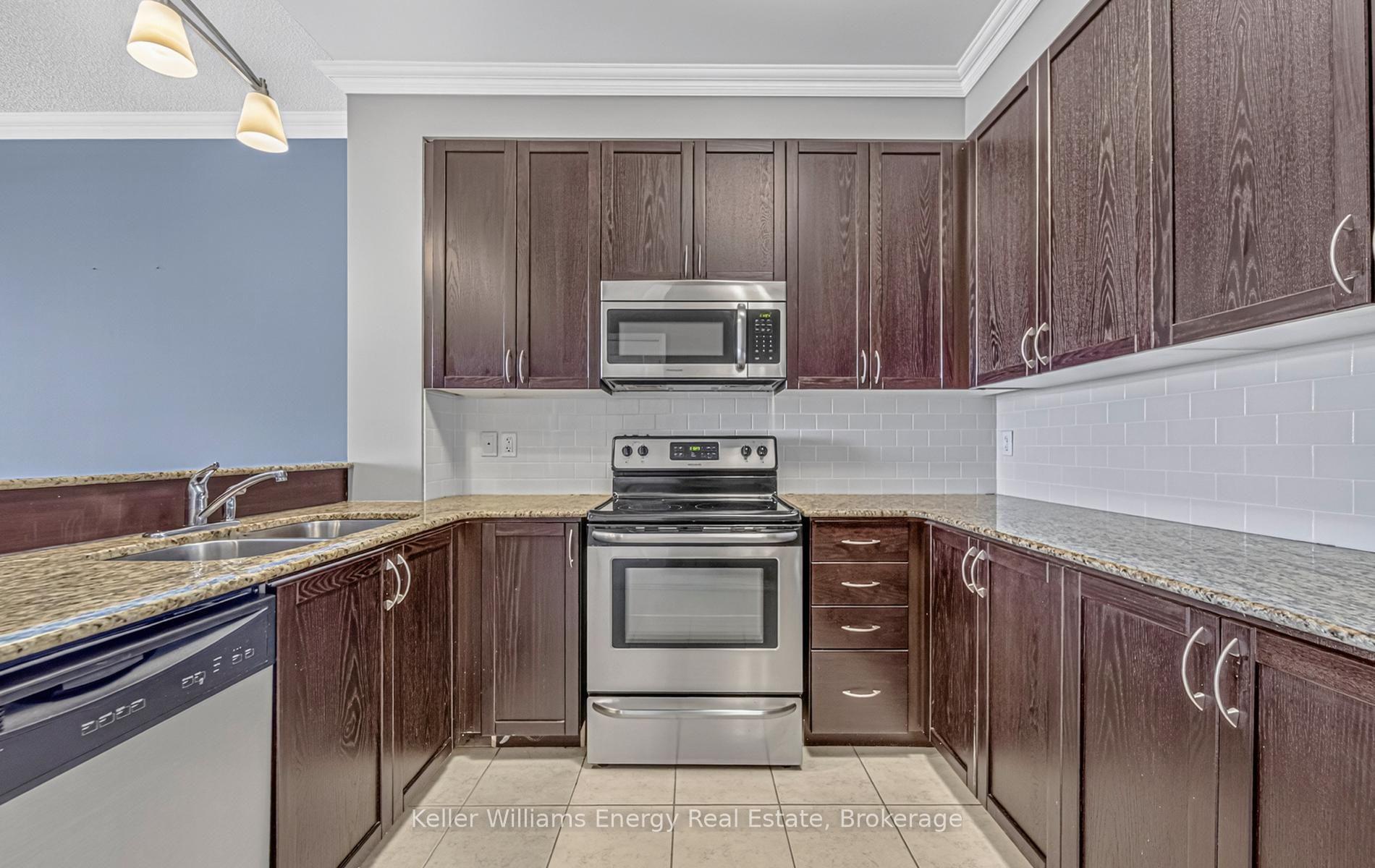 Photo 13 of Unit 208, 54 Harvey Johnston Way, Whitby, Brooklin — HOMEH
