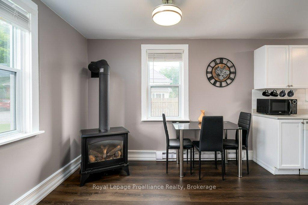 Photo 9 of 61 Pelham Street, Quinte West, Trenton Ward — HOMEH