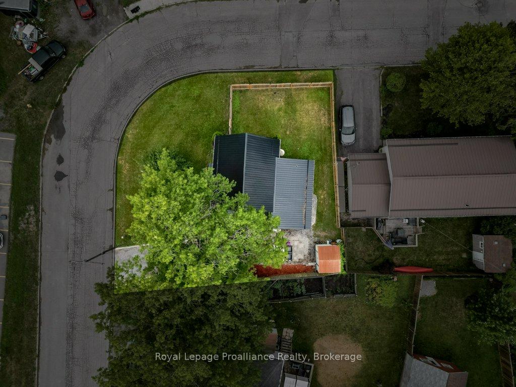 Photo 37 of 61 Pelham Street, Quinte West, Trenton Ward — HOMEH