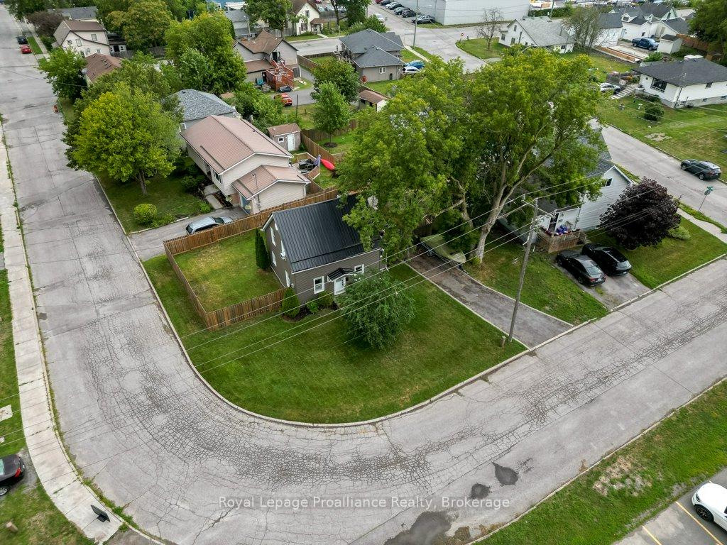 Photo 41 of 61 Pelham Street, Quinte West, Trenton Ward — HOMEH