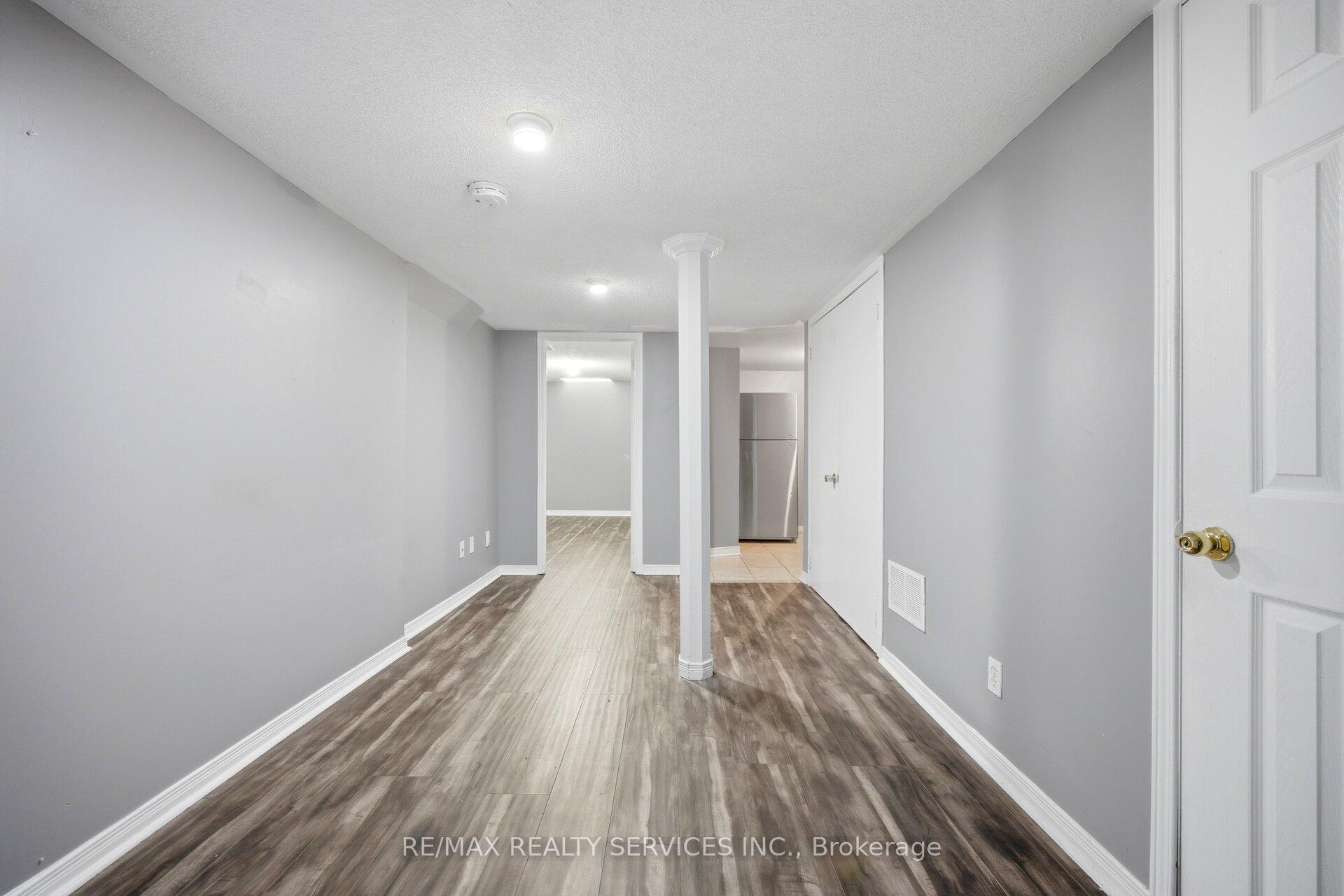Photo 37 of 82 Rubysilver Drive, Brampton, Vales of Castlemore — HOMEH