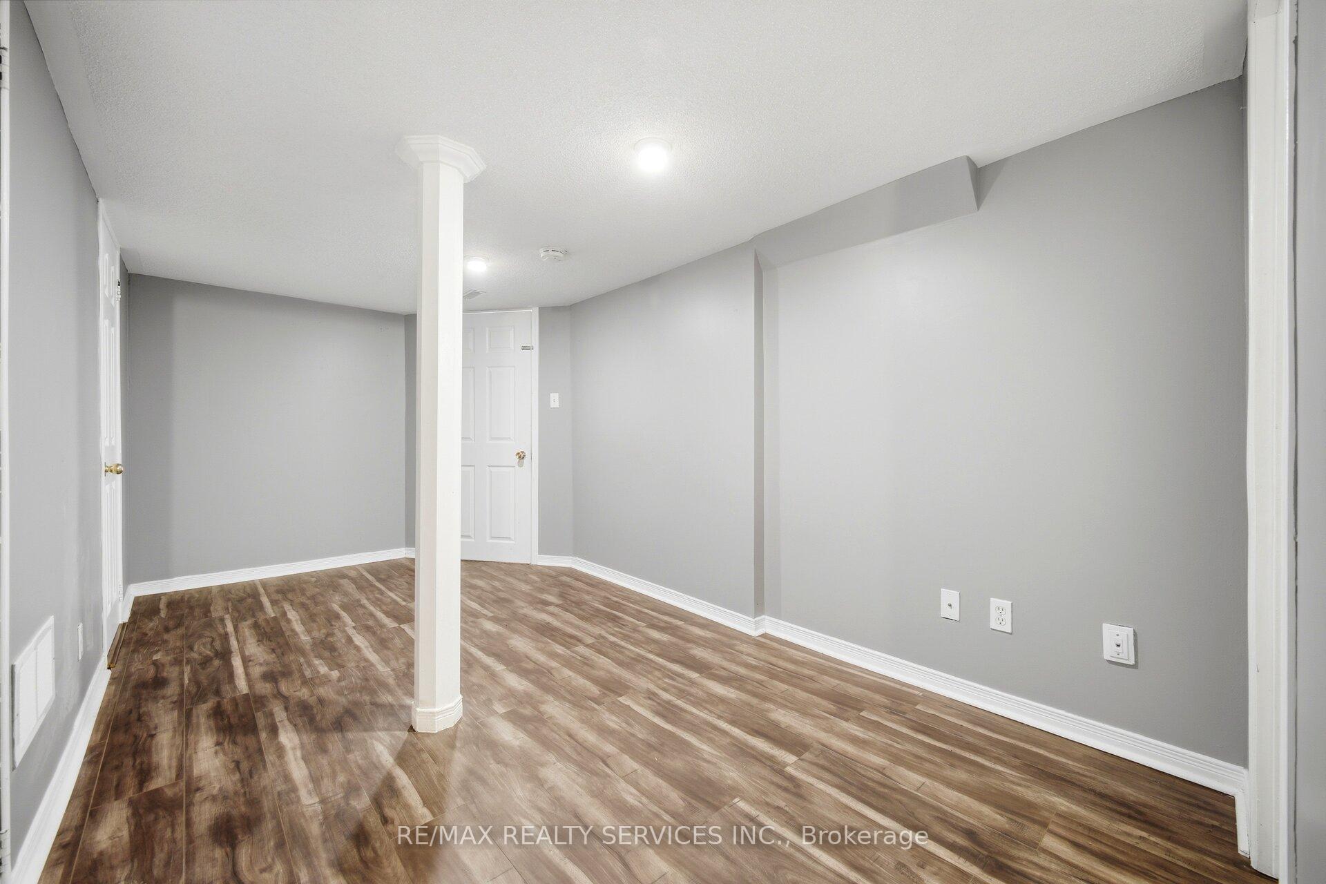 Photo 39 of 82 Rubysilver Drive, Brampton, Vales of Castlemore — HOMEH