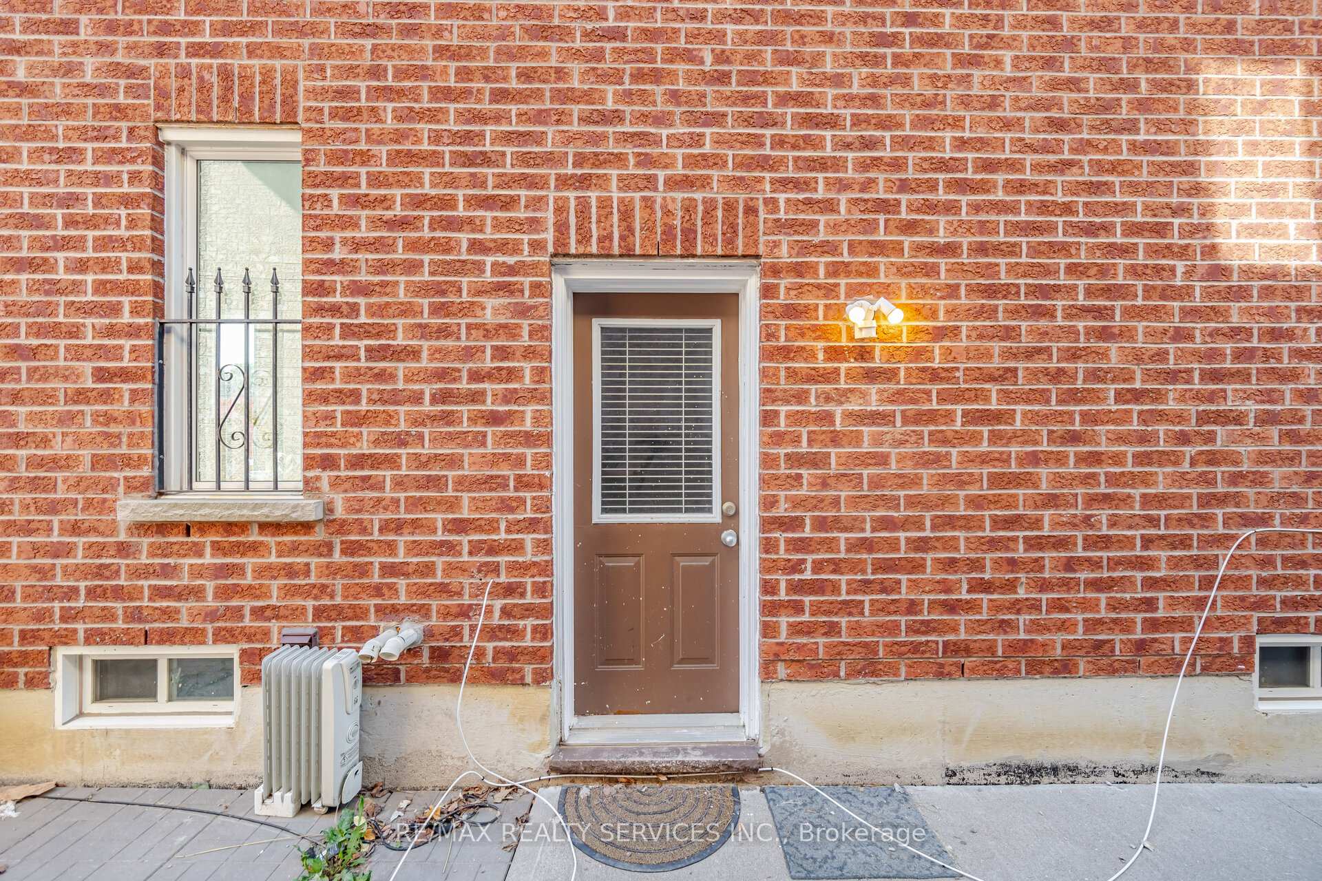 Photo 48 of 82 Rubysilver Drive, Brampton, Vales of Castlemore — HOMEH