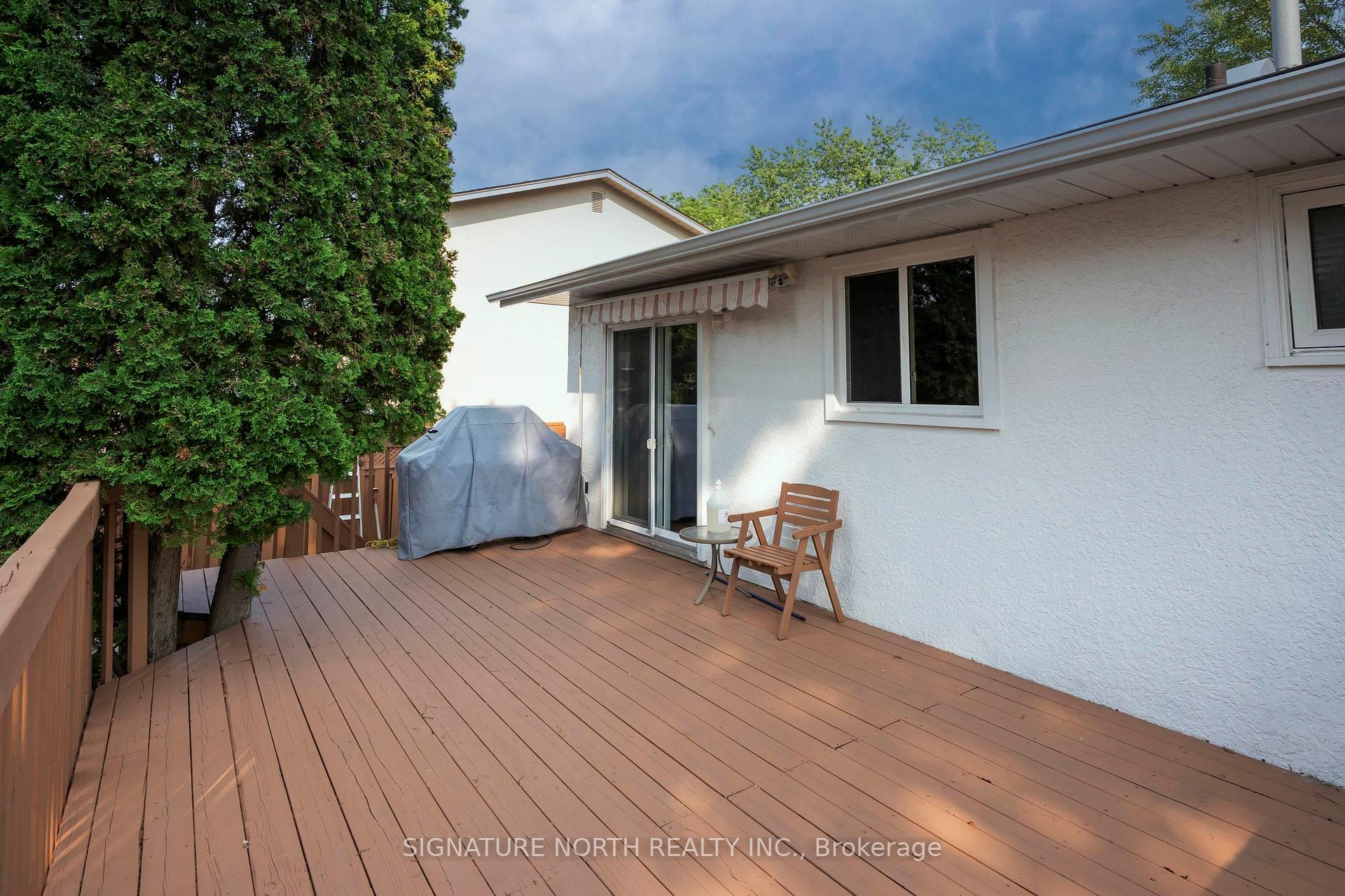 Photo 3 of 256 Fairbanks Crescent, Thunder Bay, River Terrace — HOMEH