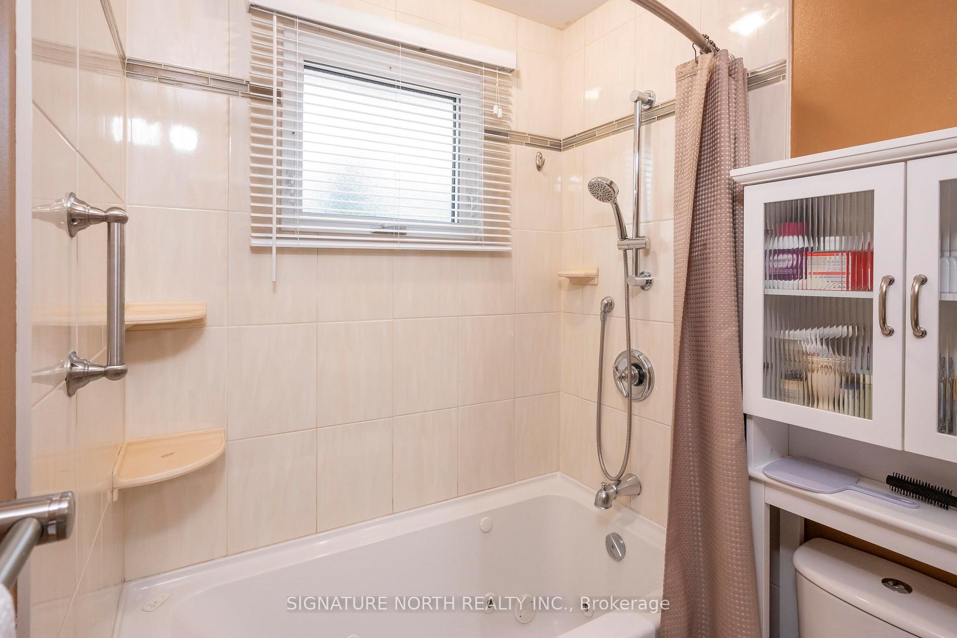 Photo 18 of 256 Fairbanks Crescent, Thunder Bay, River Terrace — HOMEH