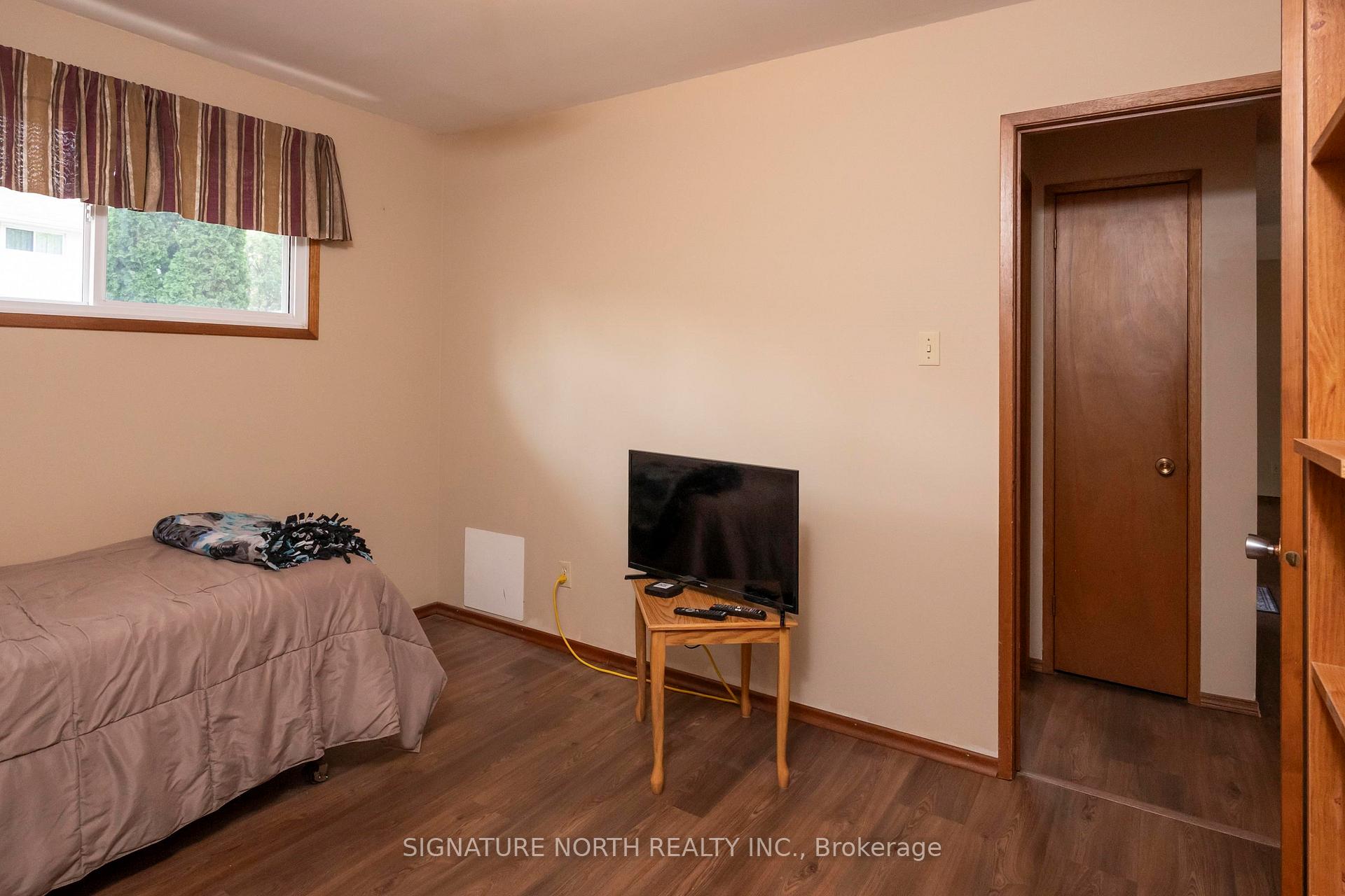 Photo 22 of 256 Fairbanks Crescent, Thunder Bay, River Terrace — HOMEH