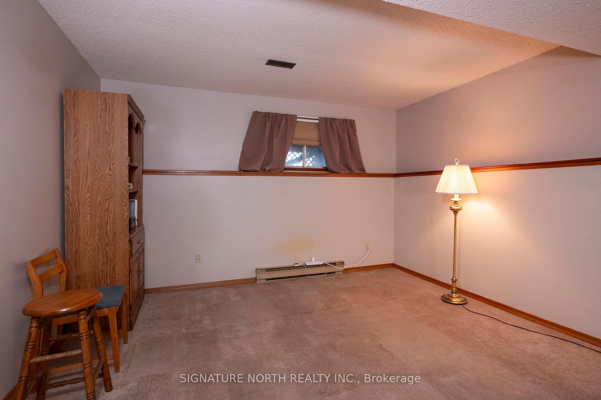 Photo 28 of 256 Fairbanks Crescent, Thunder Bay, River Terrace — HOMEH