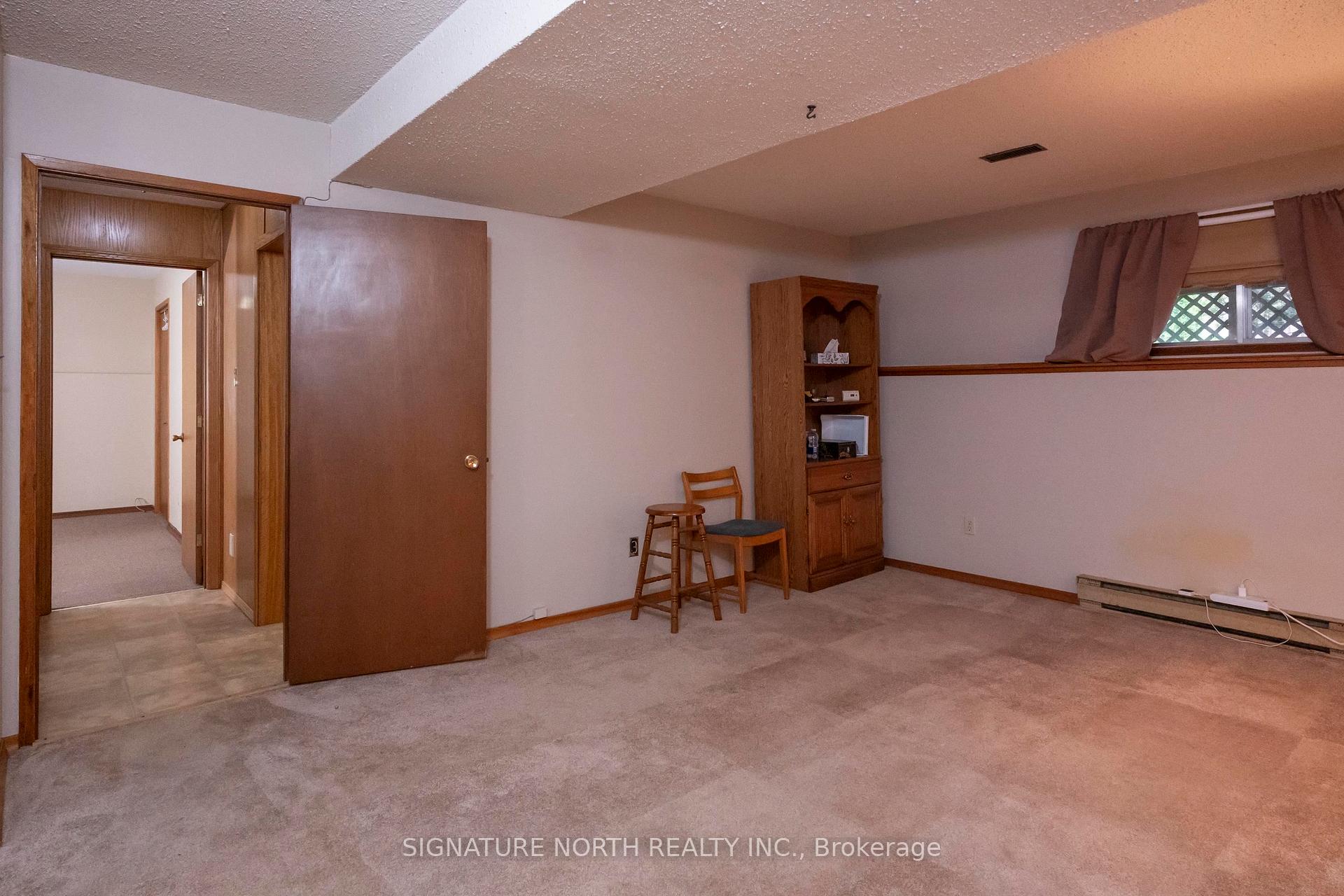Photo 31 of 256 Fairbanks Crescent, Thunder Bay, River Terrace — HOMEH