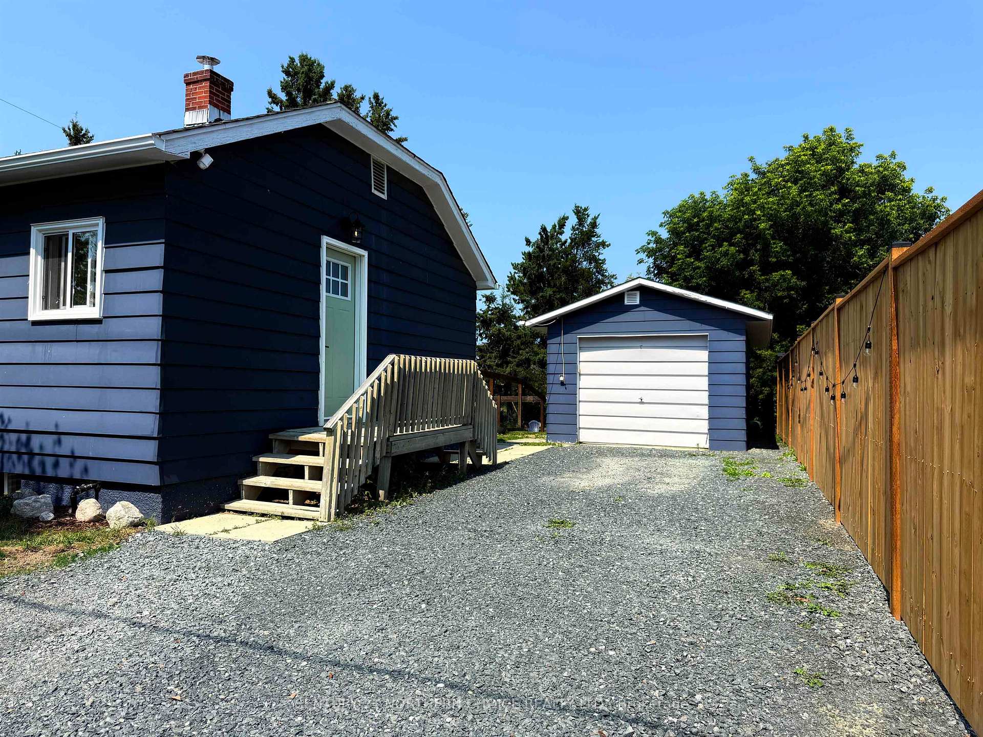 Photo 3 of 36 Robert Street, Sioux Lookout — HOMEH