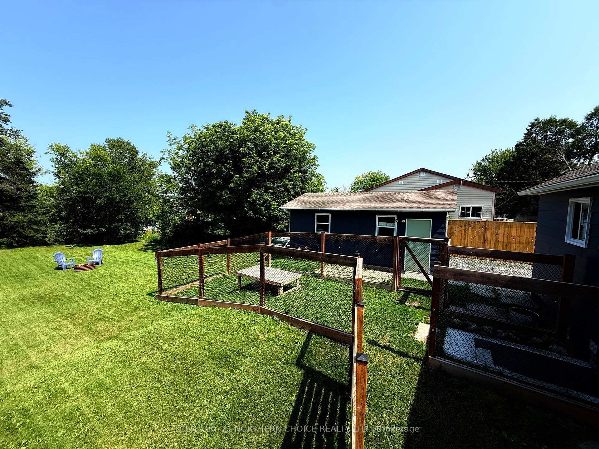 Photo 18 of 36 Robert Street, Sioux Lookout — HOMEH