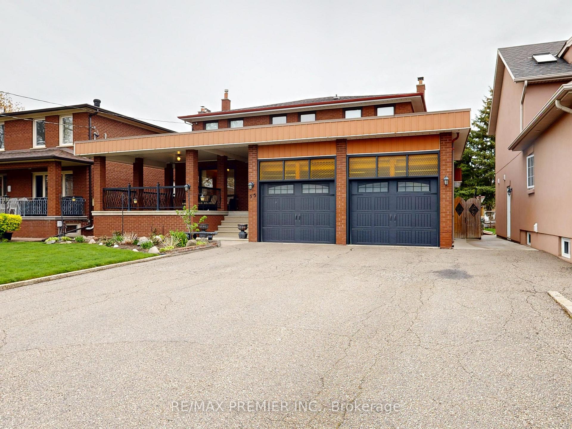 Photo 2 of 55 Chiswick Avenue, North York, Brookhaven-Amesbury — HOMEH
