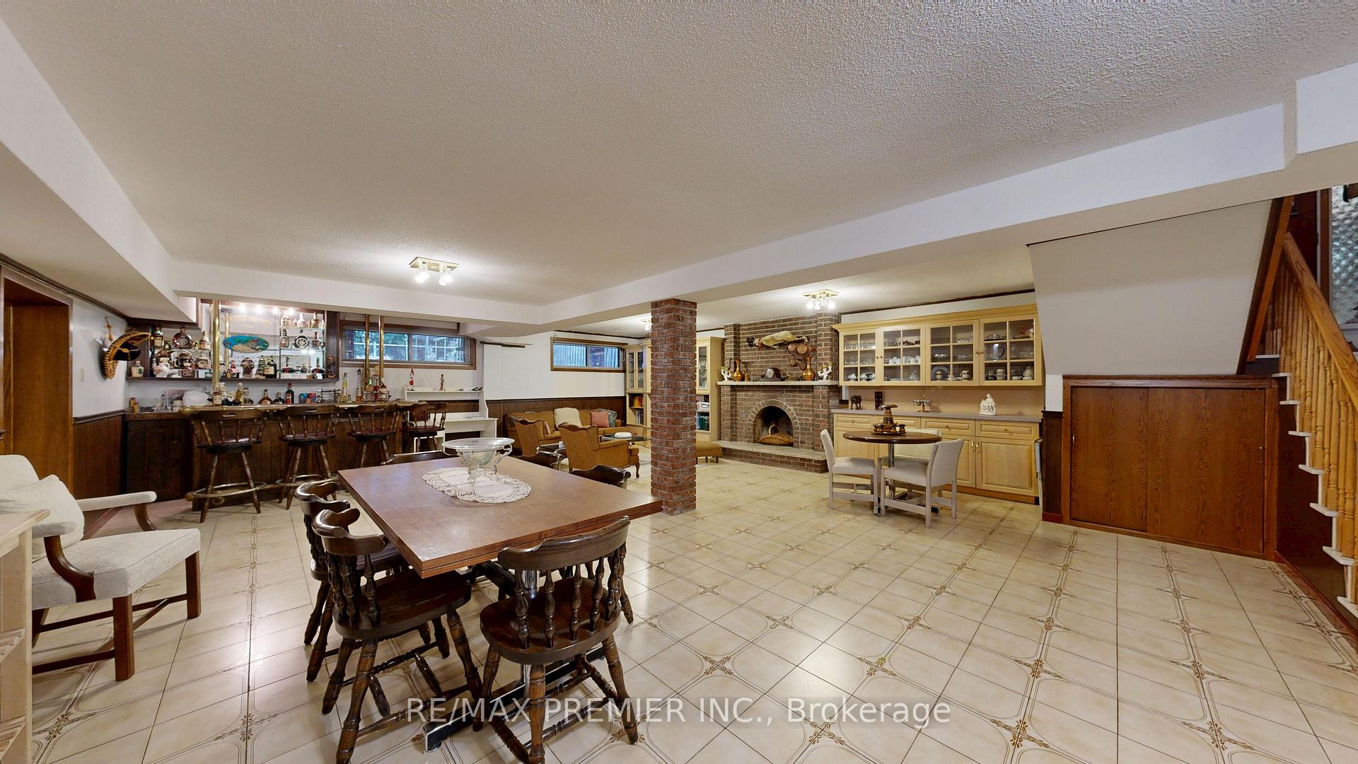 Photo 45 of 55 Chiswick Avenue, North York, Brookhaven-Amesbury — HOMEH