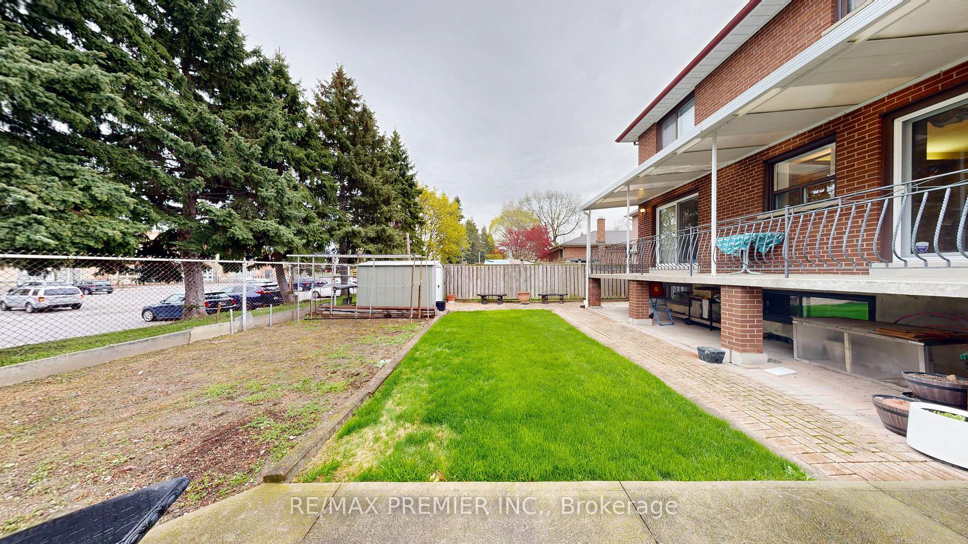 Photo 48 of 55 Chiswick Avenue, North York, Brookhaven-Amesbury — HOMEH
