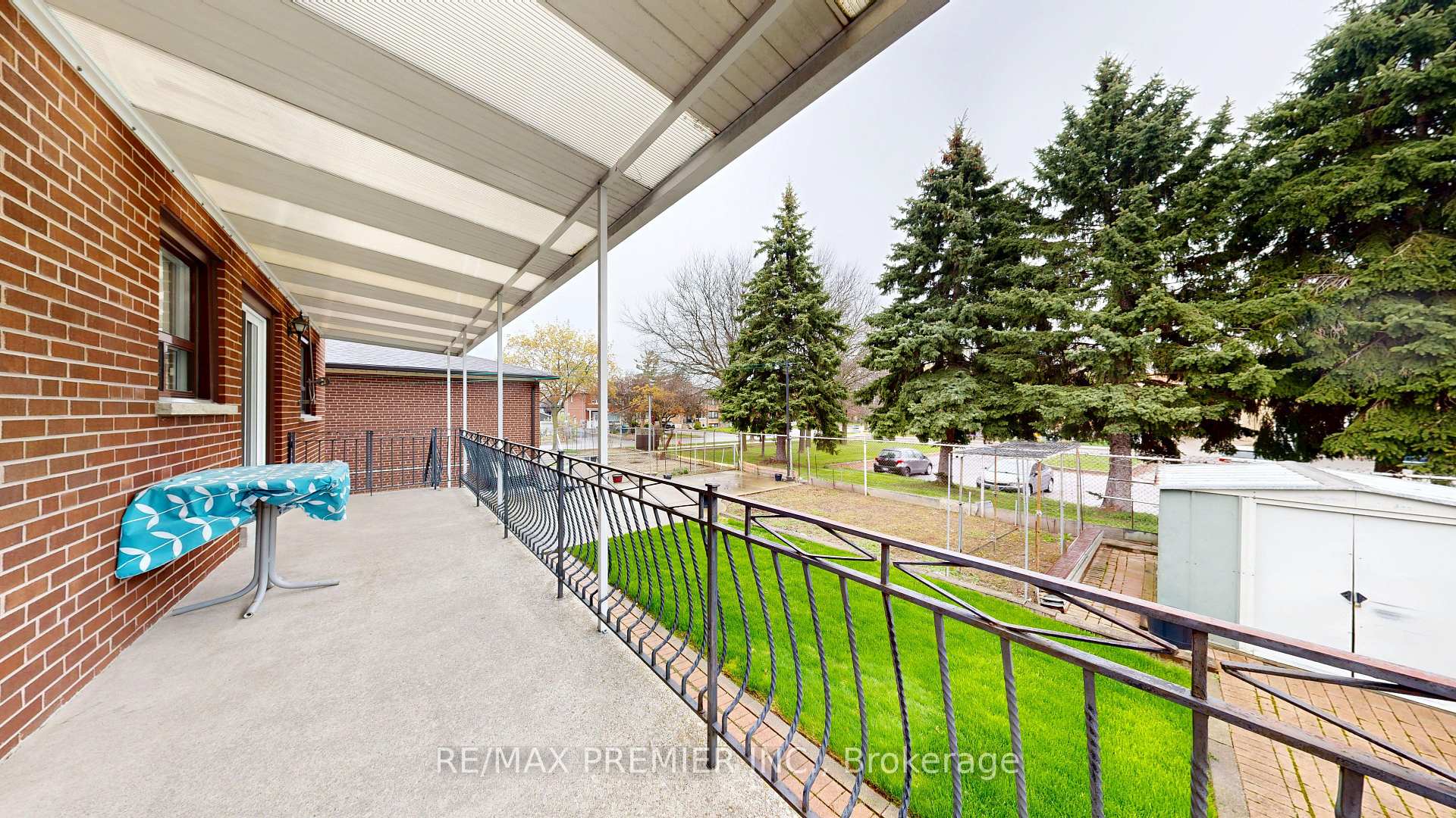Photo 49 of 55 Chiswick Avenue, North York, Brookhaven-Amesbury — HOMEH