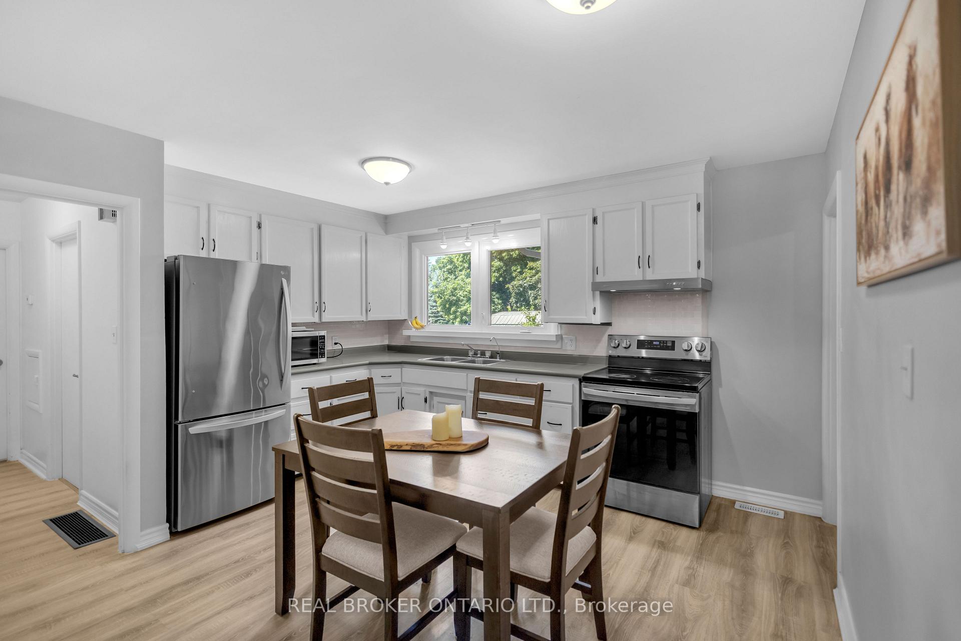Photo 9 of 46 Dufferin Street, Brant, Burford — HOMEH