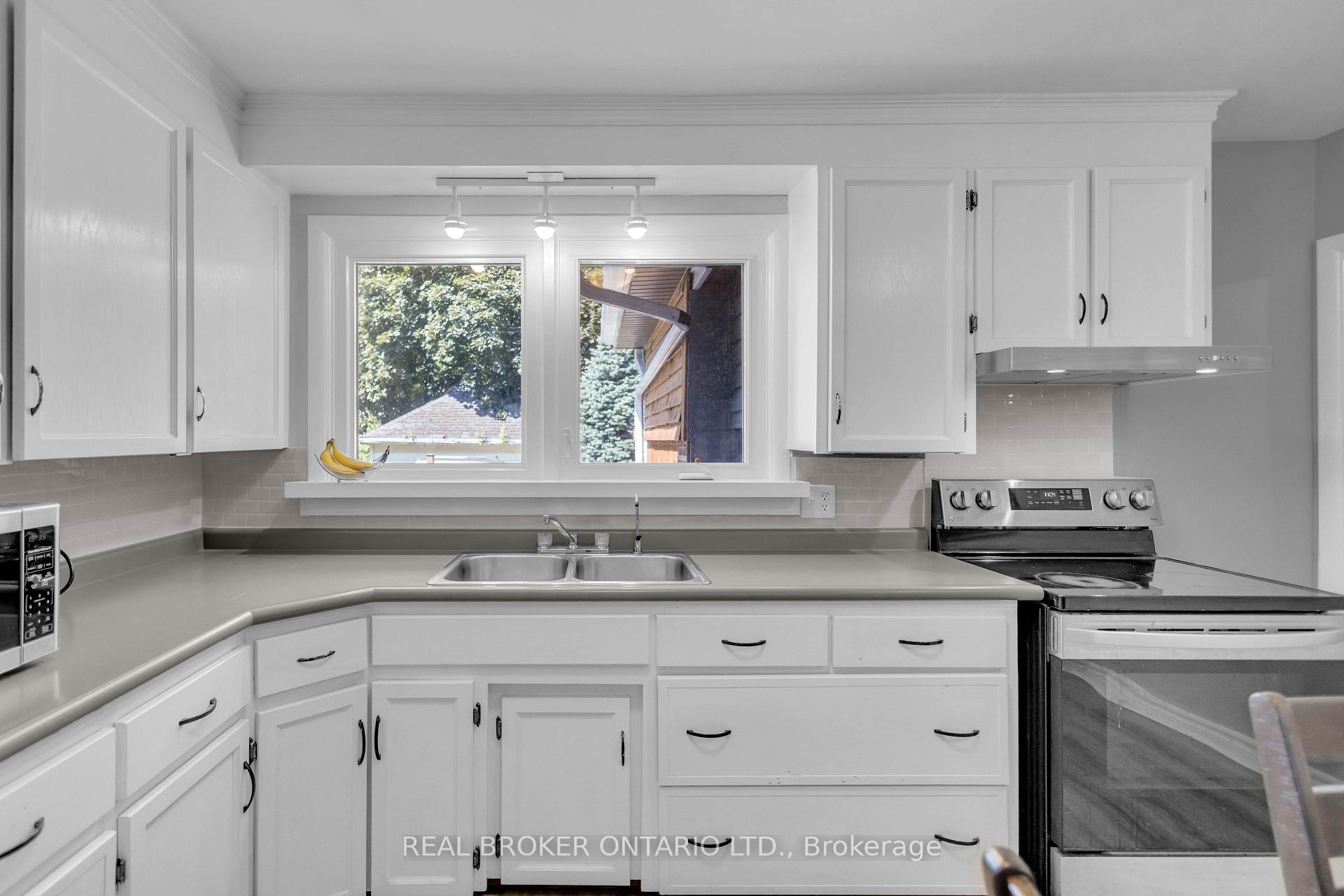 Photo 11 of 46 Dufferin Street, Brant, Burford — HOMEH