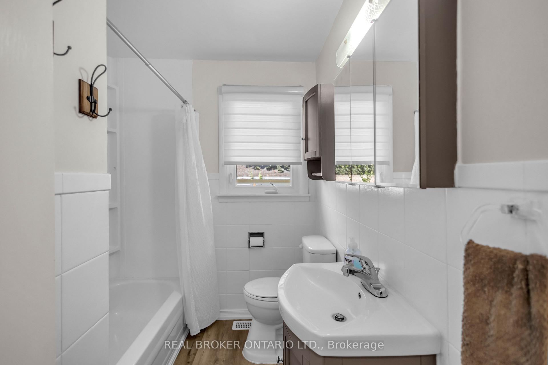 Photo 15 of 46 Dufferin Street, Brant, Burford — HOMEH