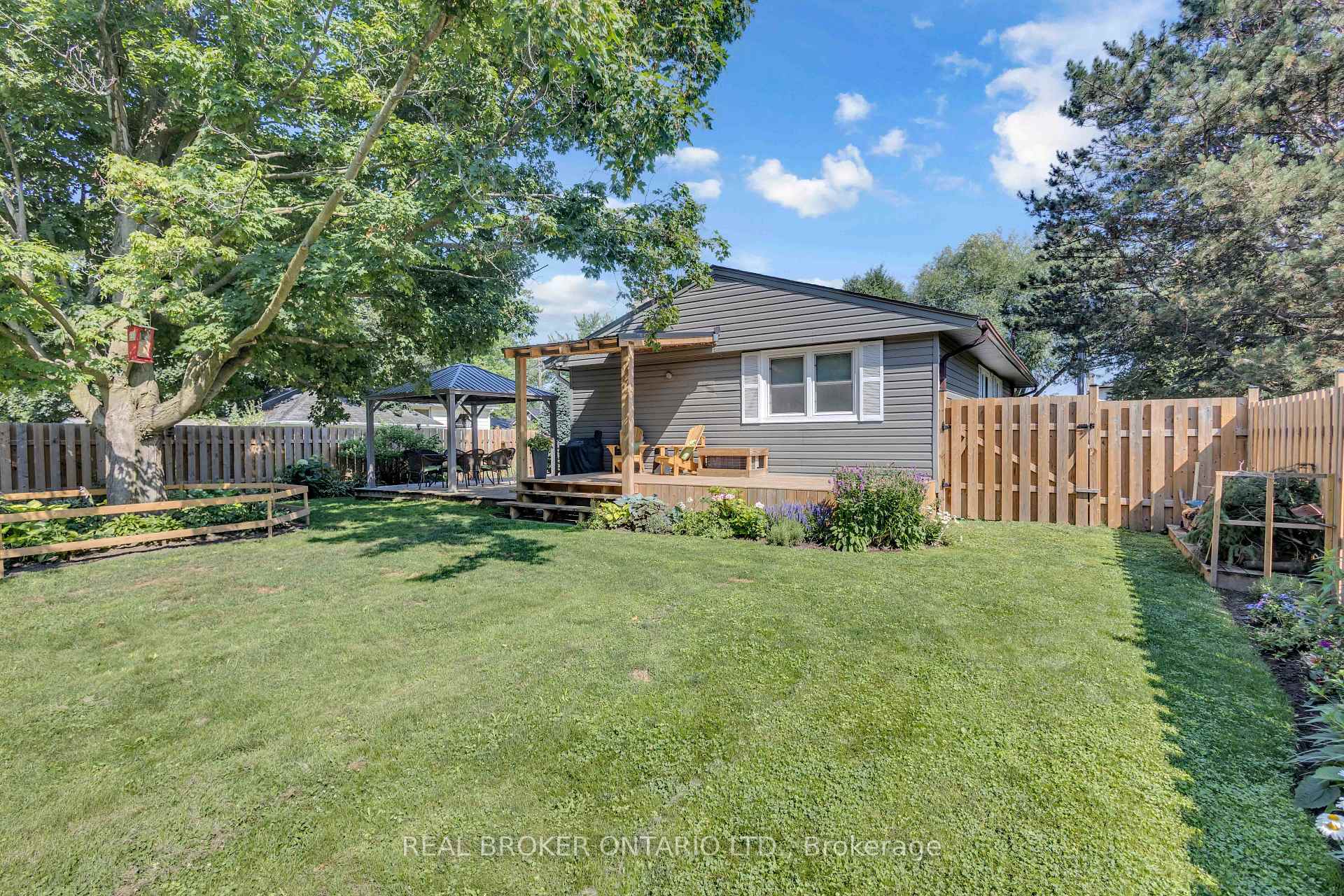 Photo 23 of 46 Dufferin Street, Brant, Burford — HOMEH